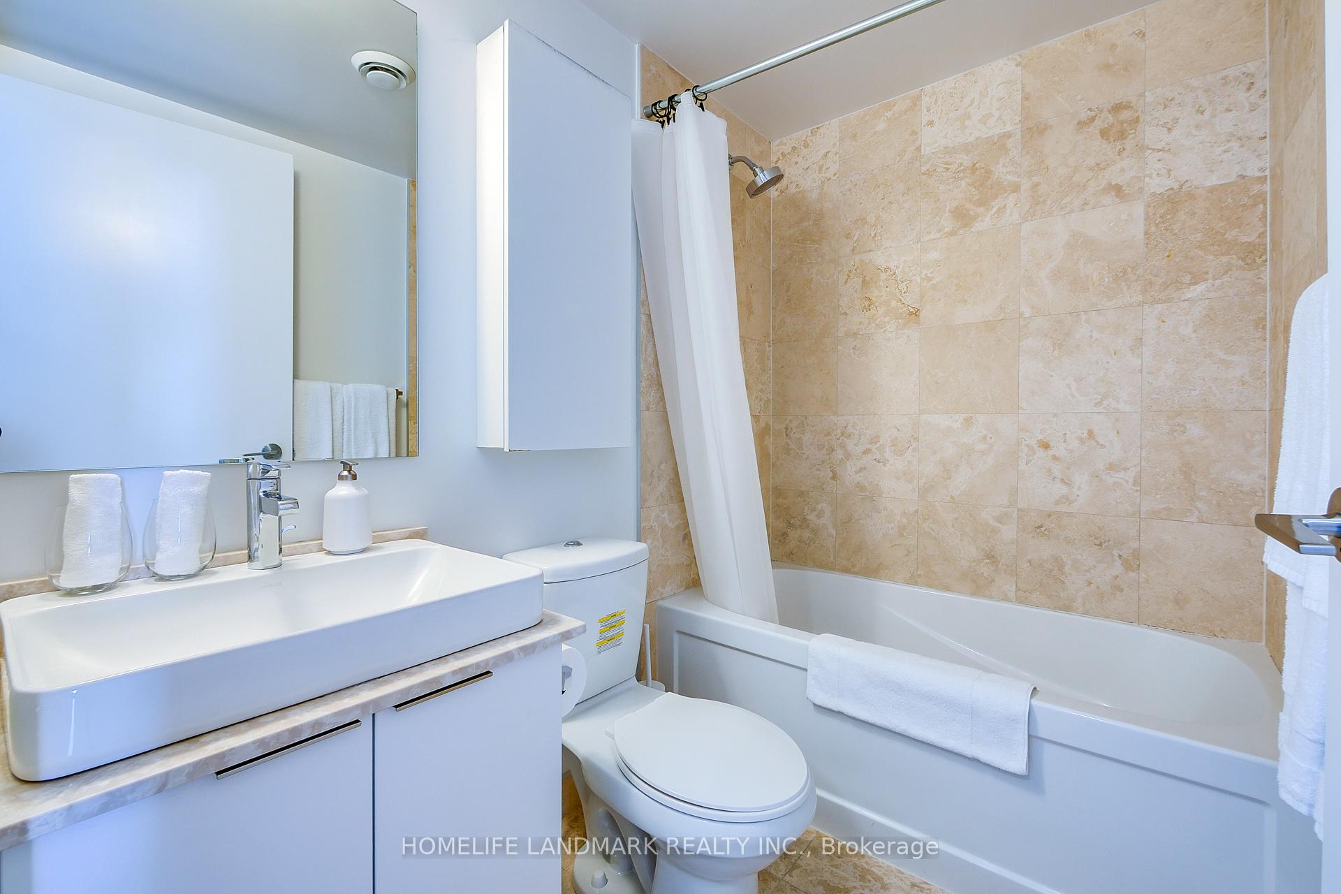 Photo 12 of Unit 1807, 14 York Street, Toronto, Waterfront Communities — HOMEH