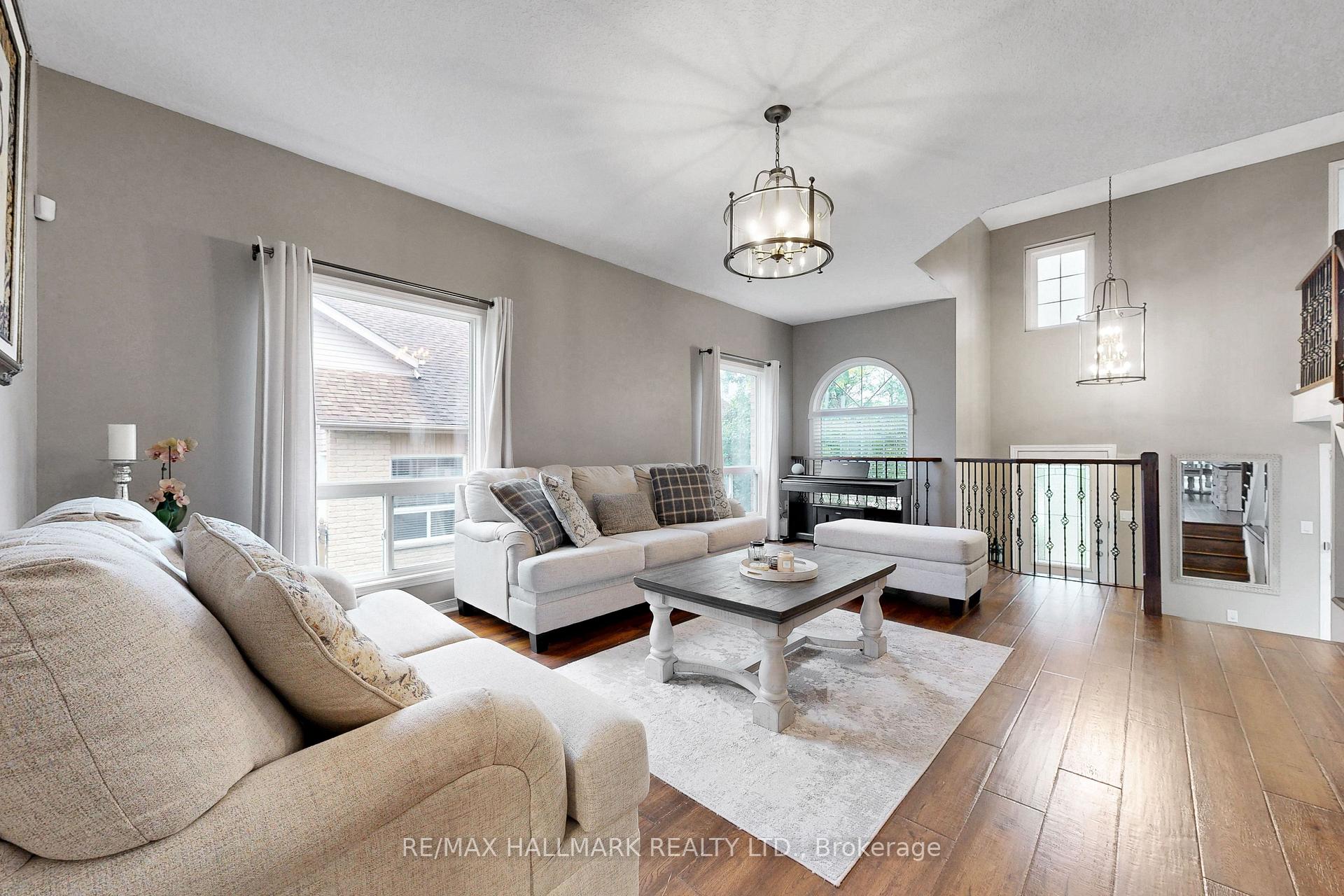 Photo 13 of 71 Hunter Road, Orangeville — HOMEH