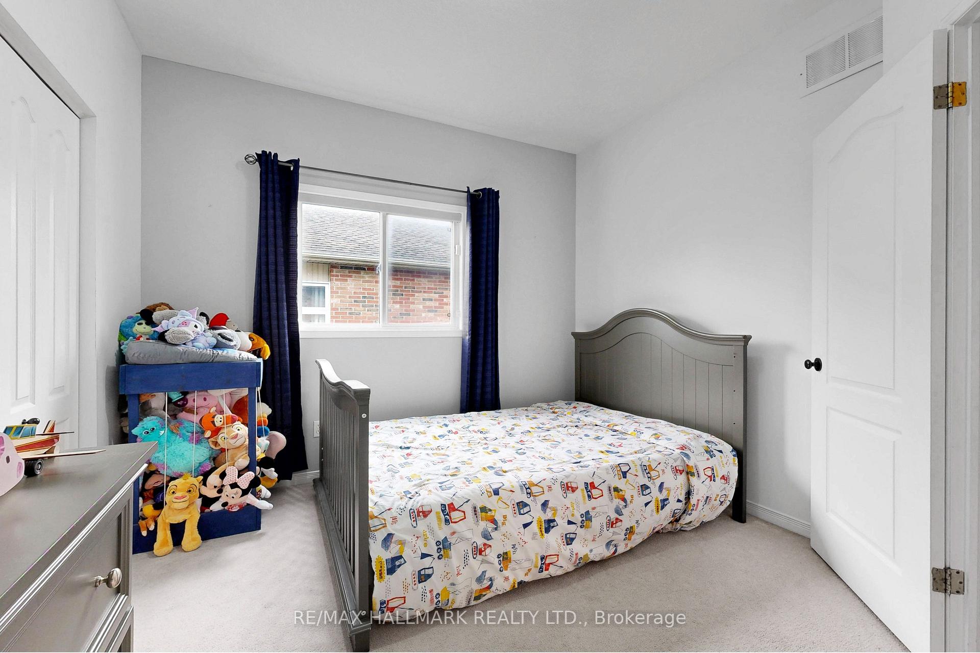 Photo 22 of 71 Hunter Road, Orangeville — HOMEH