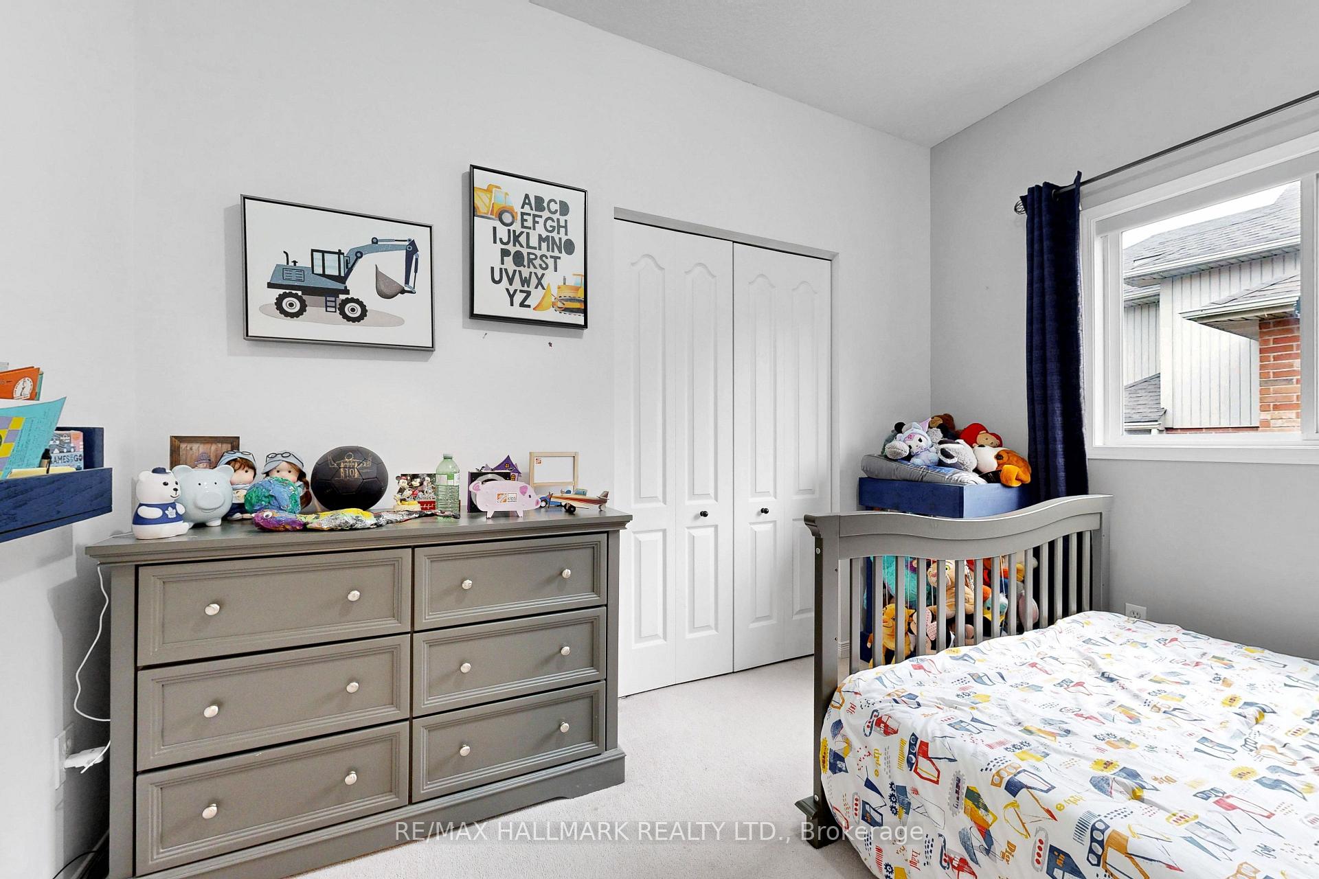 Photo 23 of 71 Hunter Road, Orangeville — HOMEH