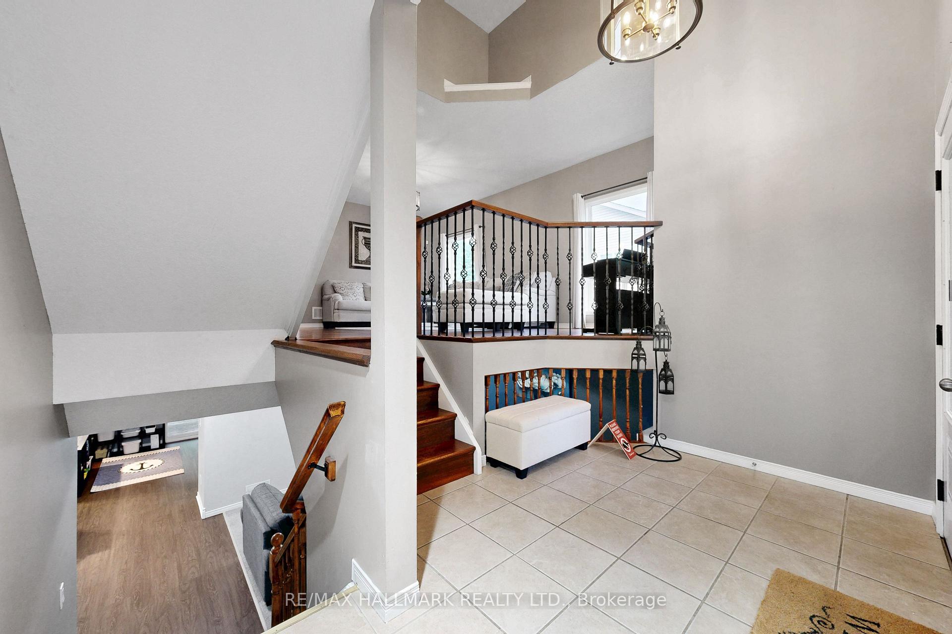 Photo 30 of 71 Hunter Road, Orangeville — HOMEH