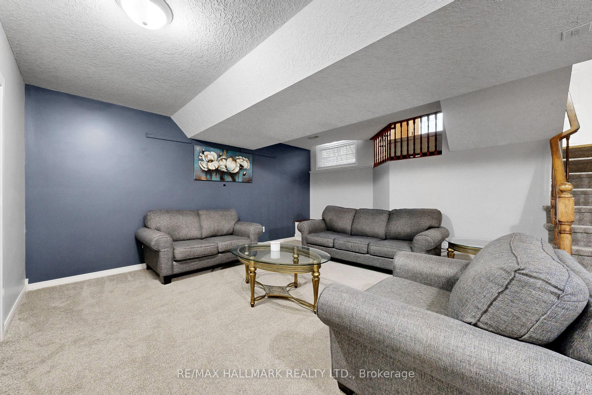 Photo 31 of 71 Hunter Road, Orangeville — HOMEH