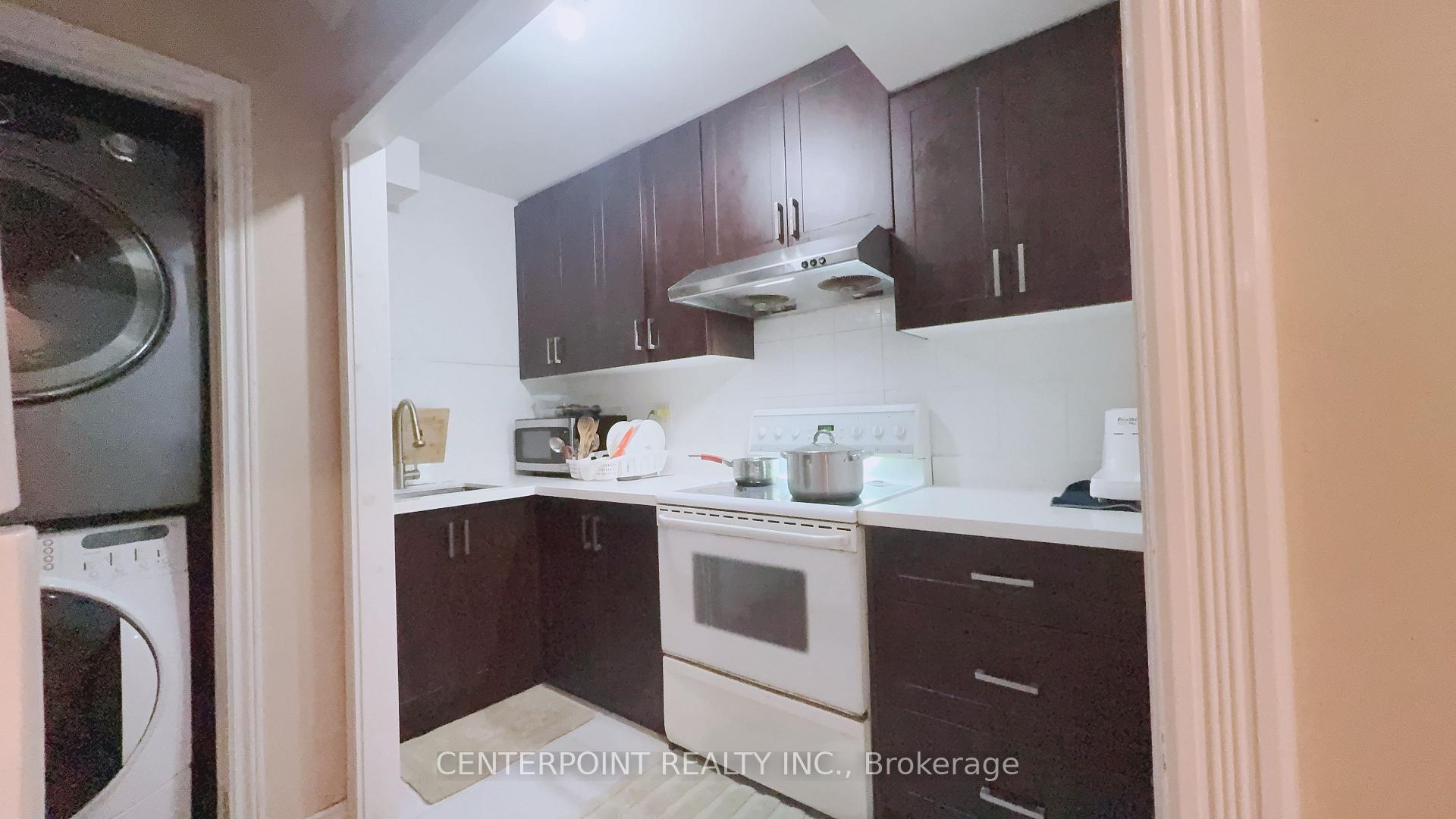 Photo 5 of 724 Hillcrest Road, Pickering, West Shore — HOMEH