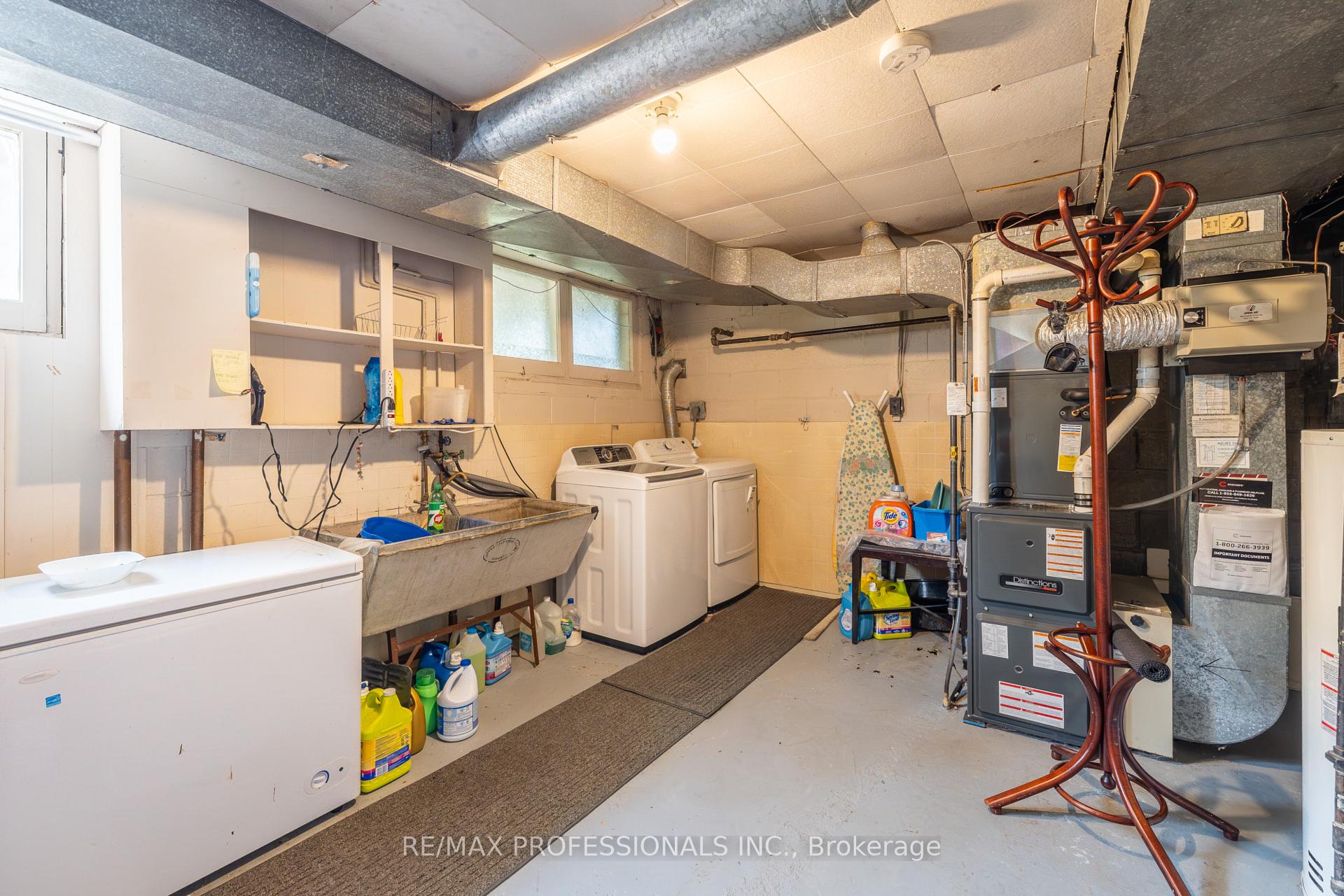 Photo 50 of 48 Dalegrove Crescent, Etobicoke, Eringate-Centennial-West Deane — HOMEH