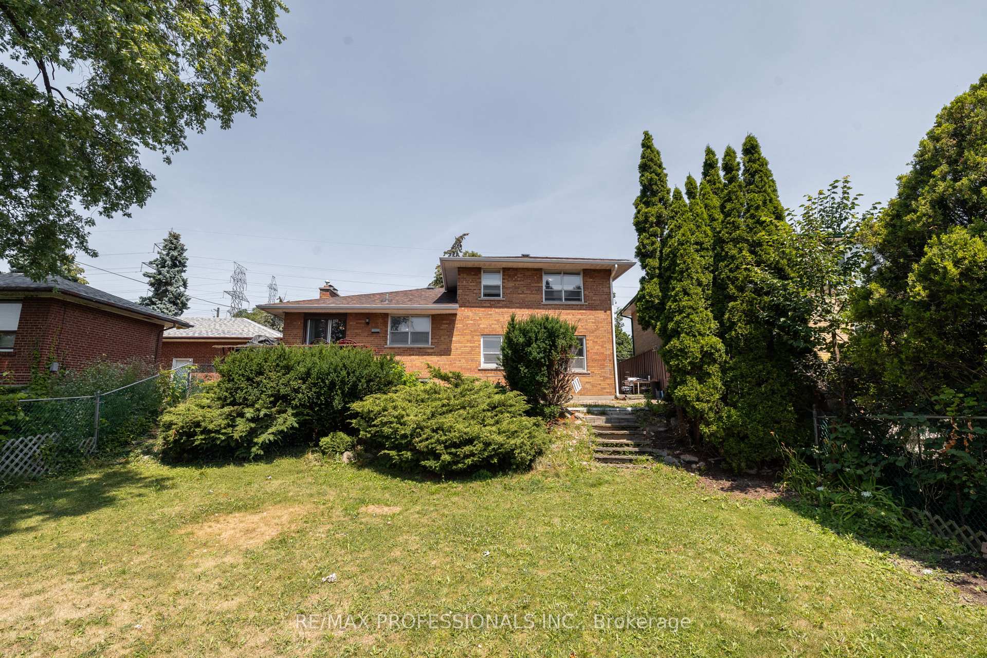 Photo 53 of 48 Dalegrove Crescent, Etobicoke, Eringate-Centennial-West Deane — HOMEH