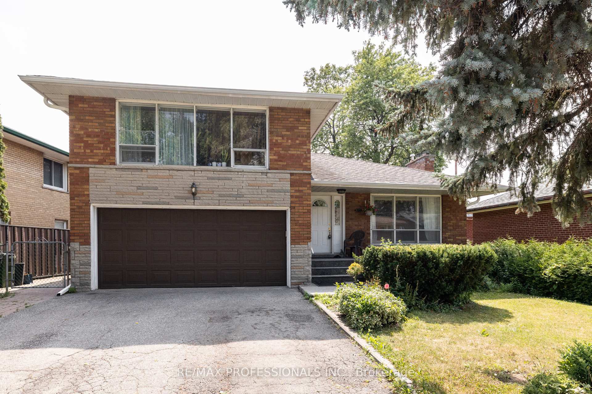 Photo 54 of 48 Dalegrove Crescent, Etobicoke, Eringate-Centennial-West Deane — HOMEH