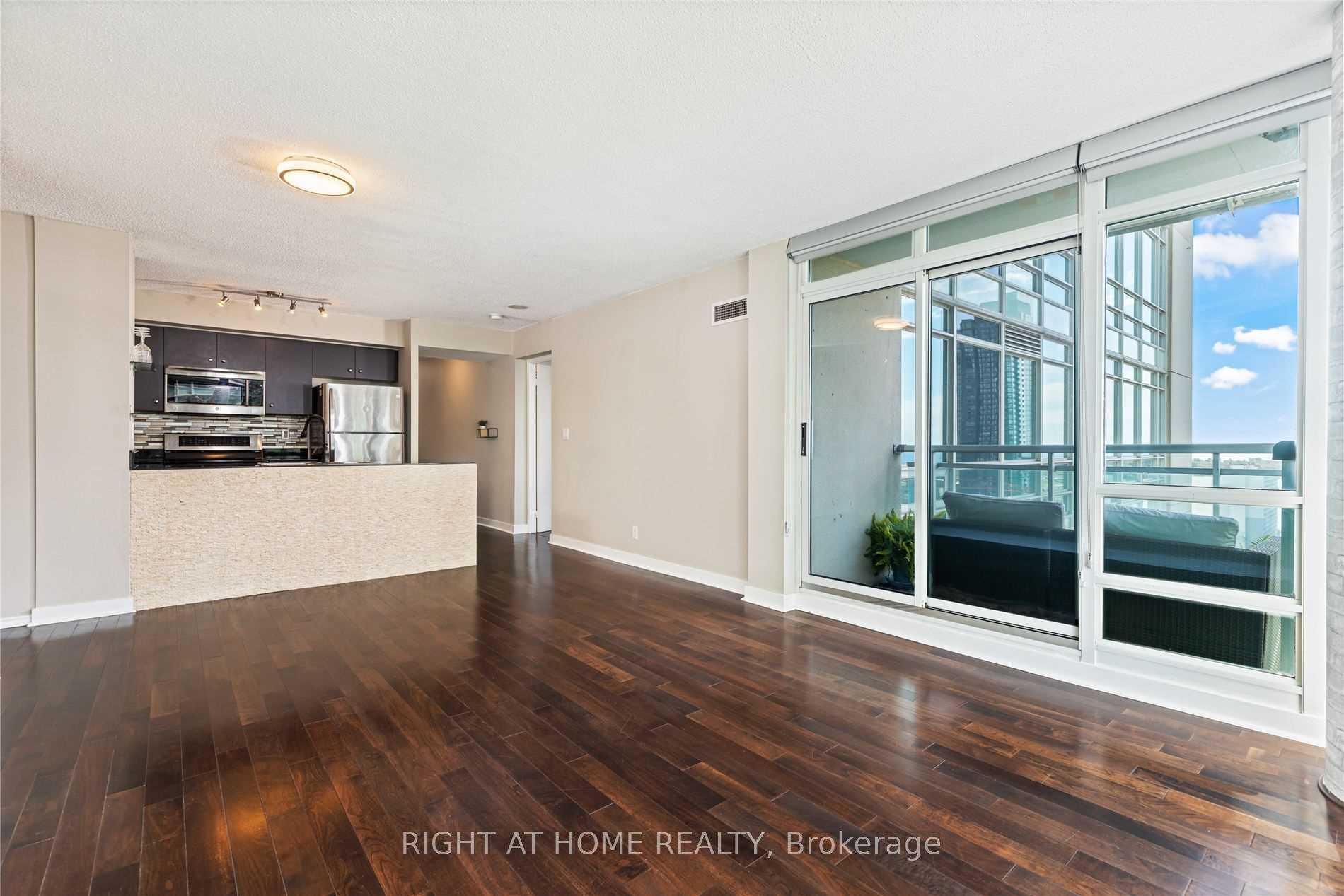 Photo 6 of Unit 2911, 381 Front Street, Toronto, Waterfront Communities — HOMEH