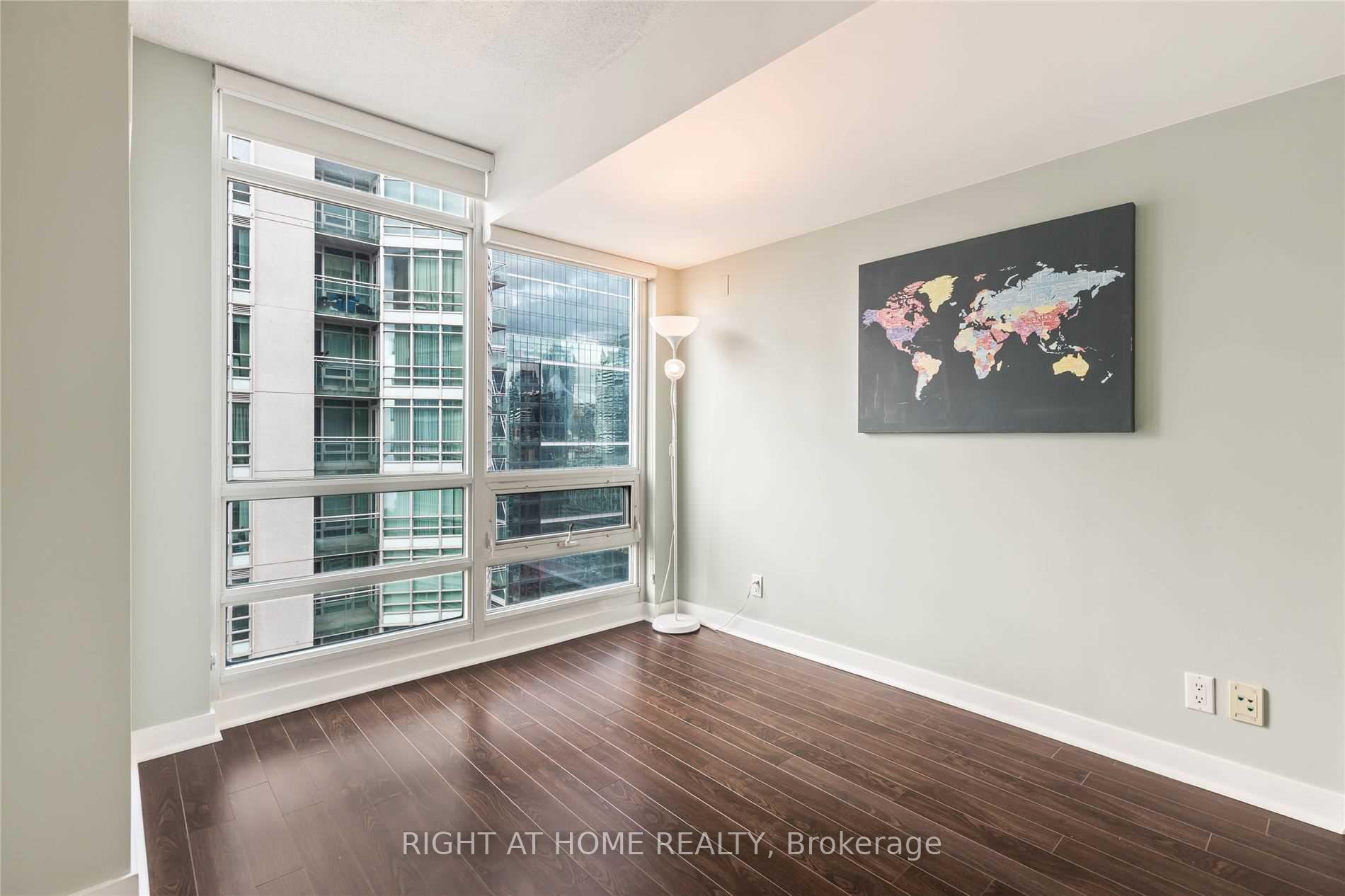 Photo 13 of Unit 2911, 381 Front Street, Toronto, Waterfront Communities — HOMEH