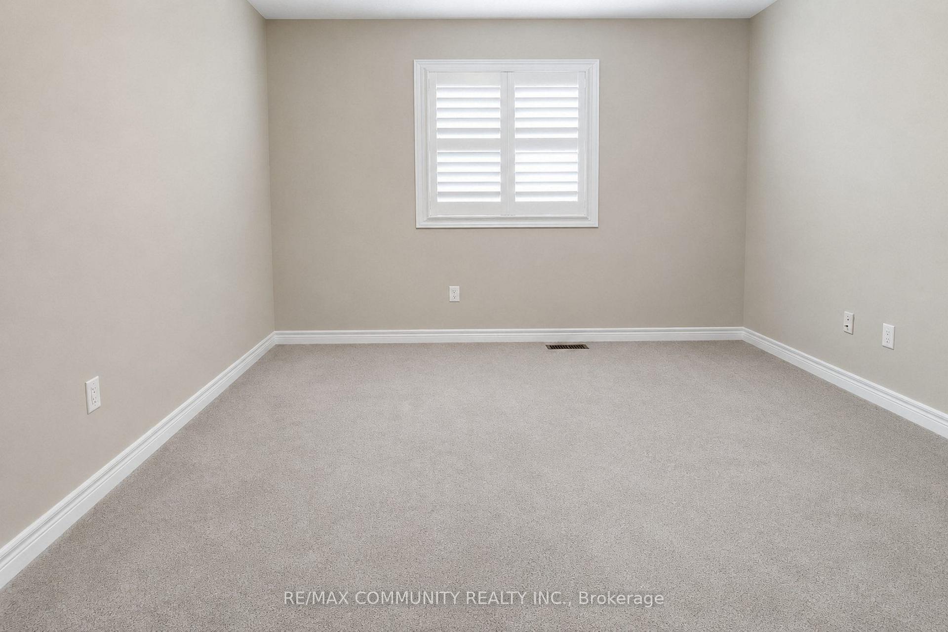Photo 17 of 1423 Lormel Gate Avenue, Innisfil, Lefroy — HOMEH
