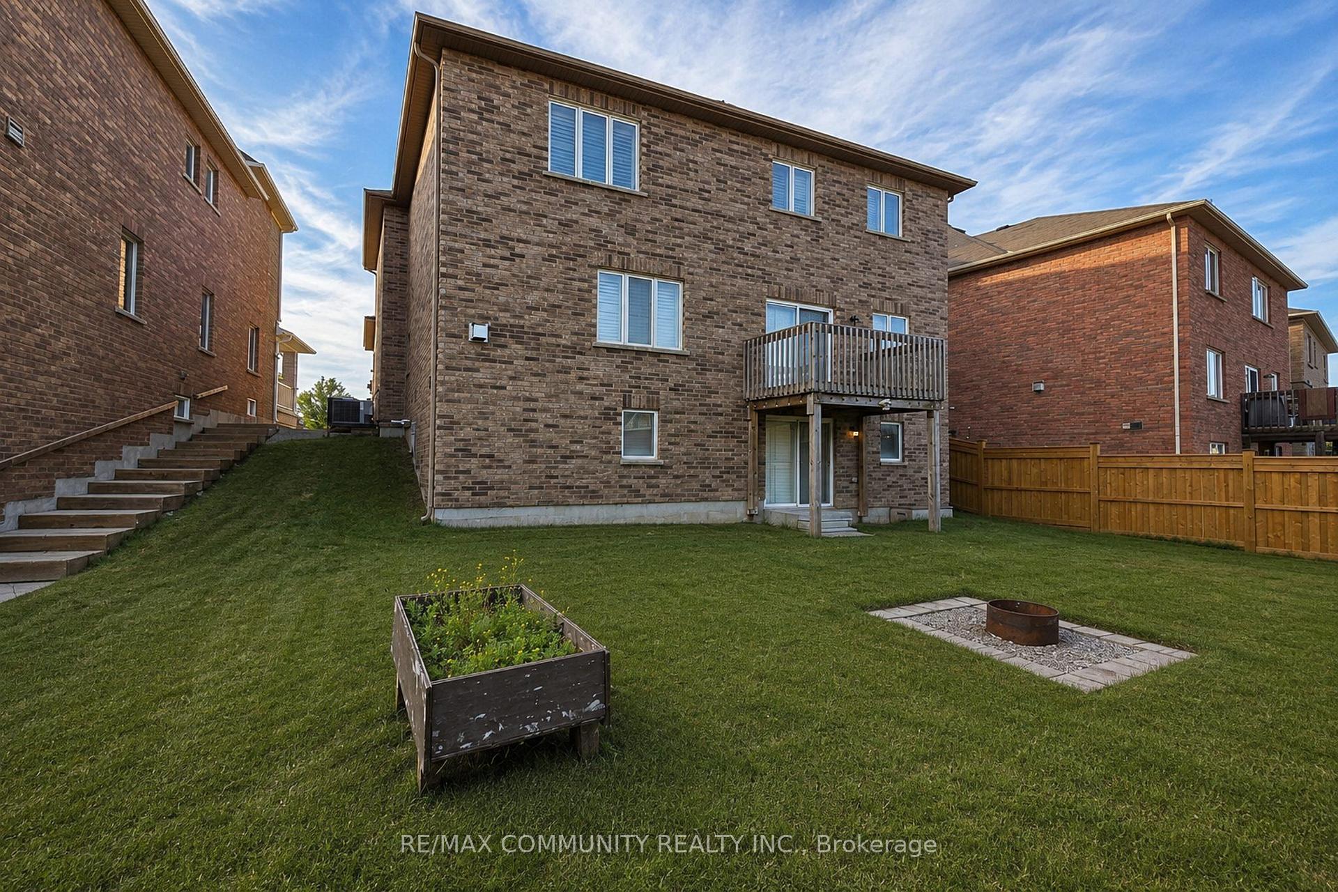 Photo 28 of 1423 Lormel Gate Avenue, Innisfil, Lefroy — HOMEH