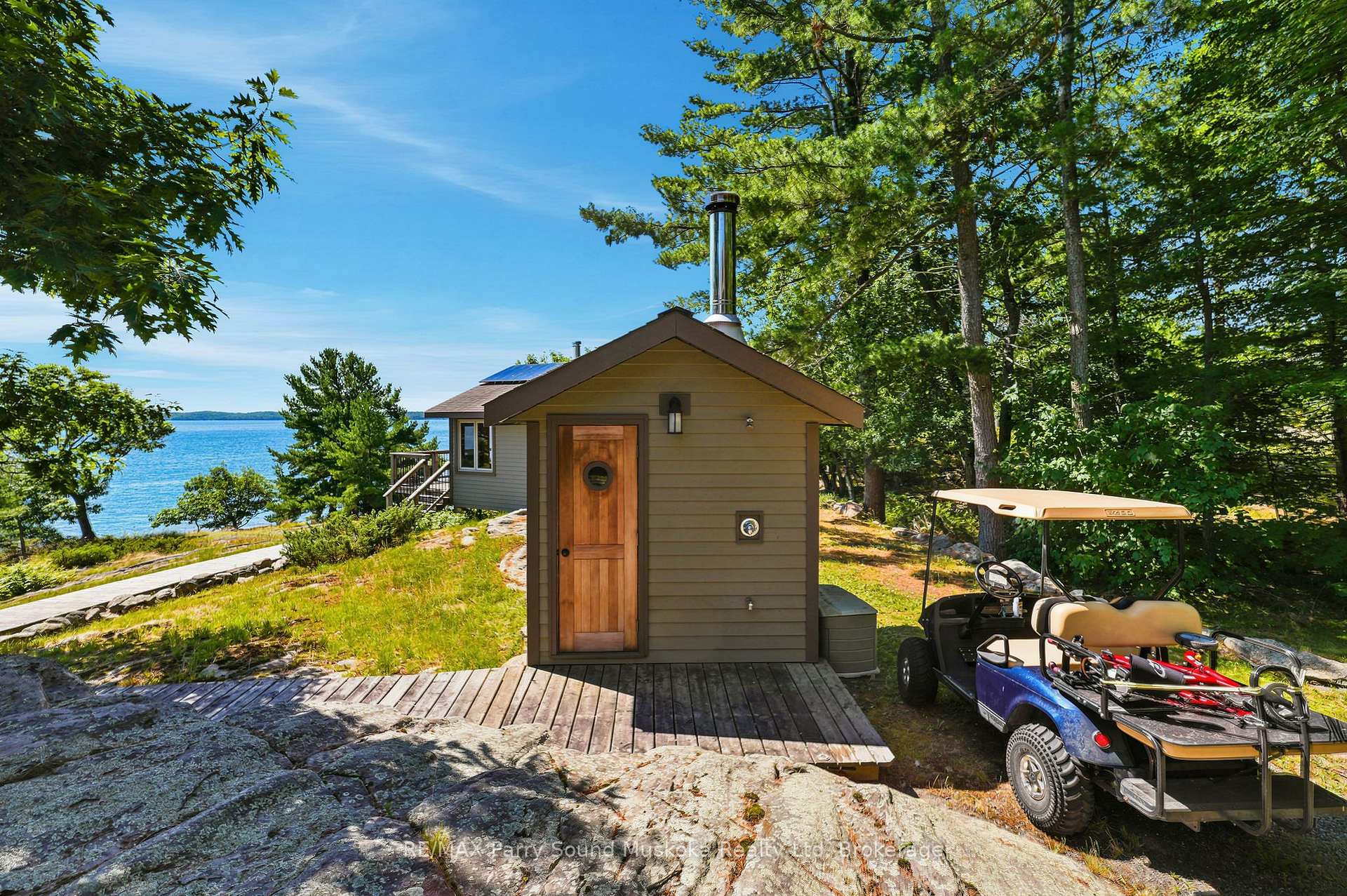 Photo 28 of 43 15C Island, Carling — HOMEH