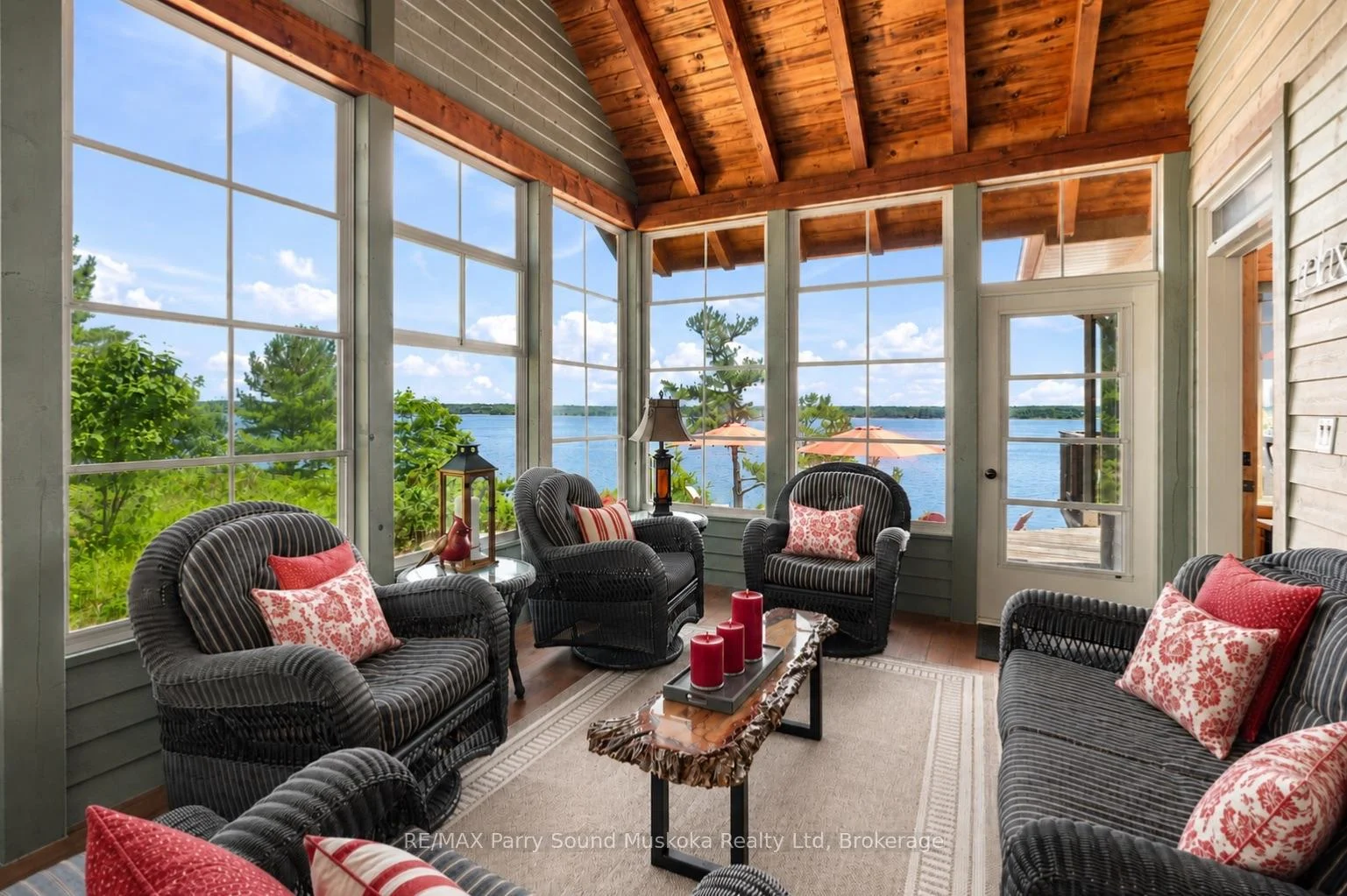 Photo 5 of 43 15C Island, Carling — HOMEH