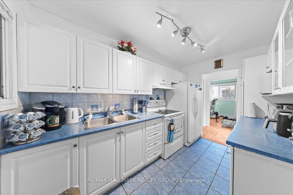 Photo 11 of 664 Cummings Avenue, Ottawa, Castle Heights/Rideau High — HOMEH