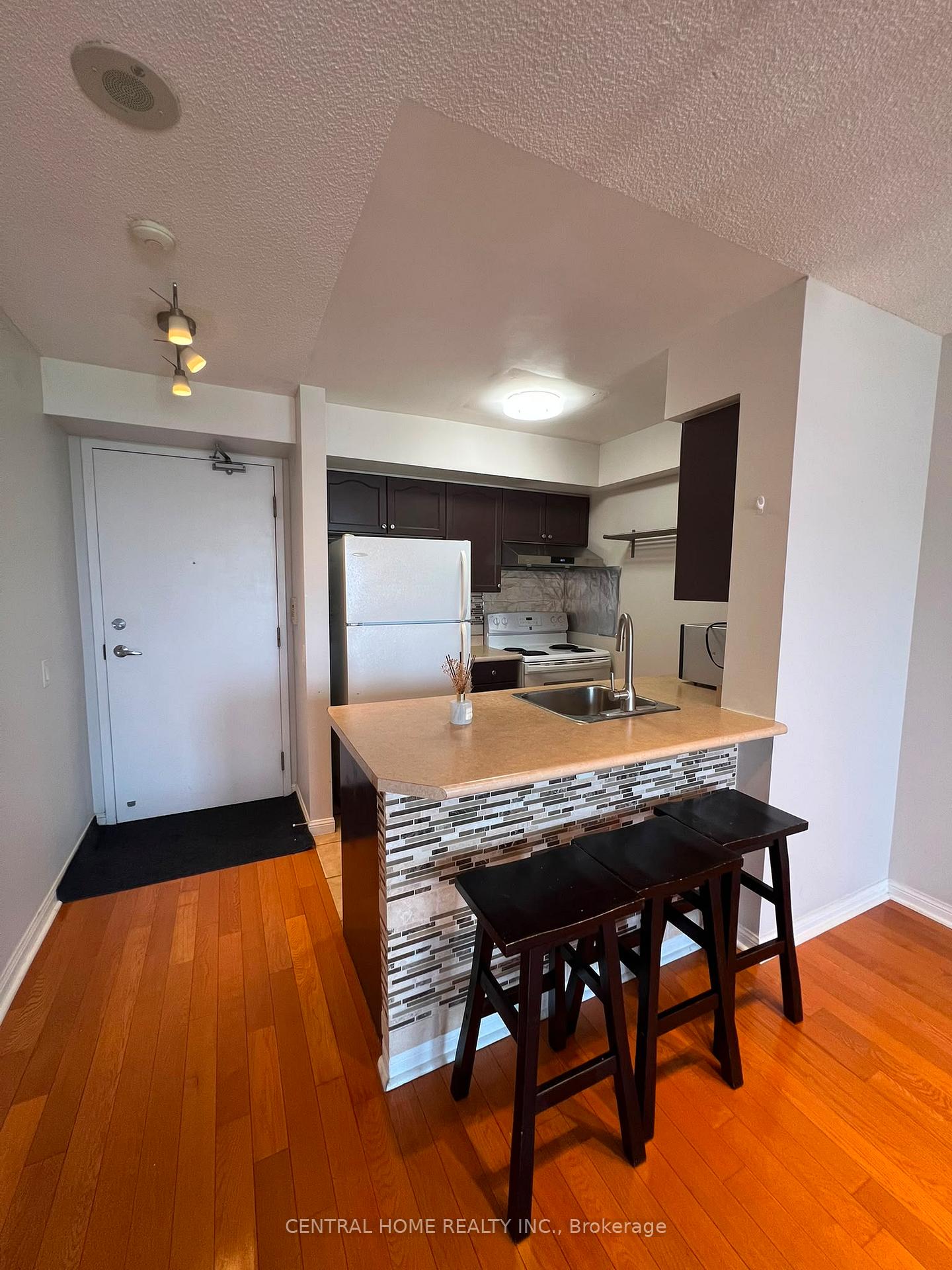 Photo 2 of Unit 2009, 153 Beecroft Road, North York, Lansing-Westgate — HOMEH