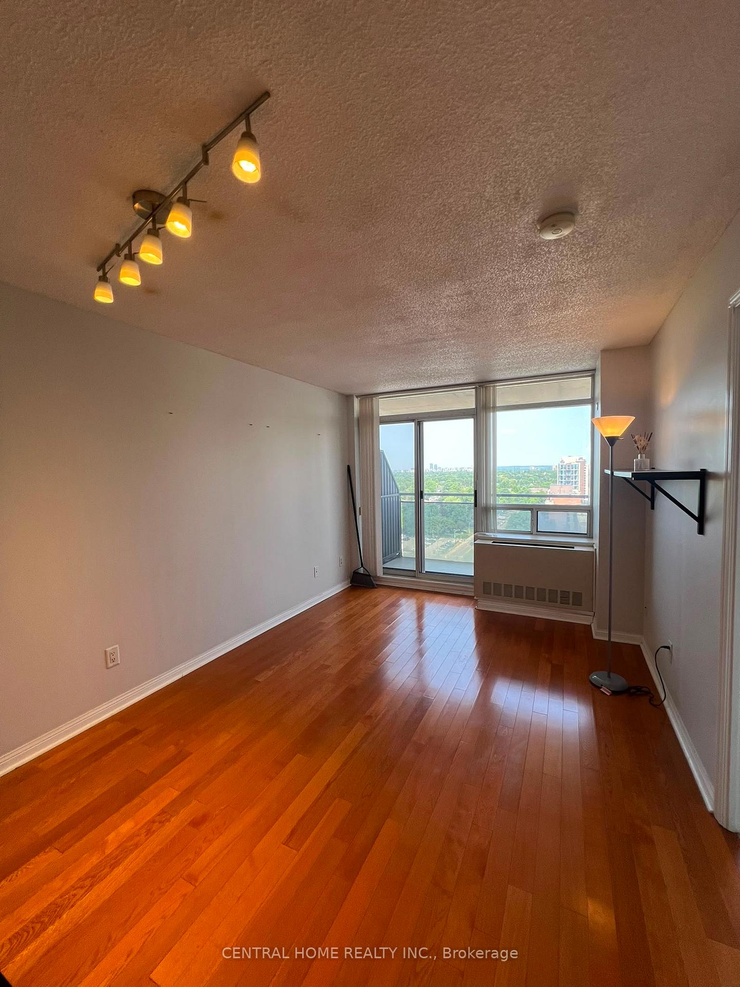 Photo 3 of Unit 2009, 153 Beecroft Road, North York, Lansing-Westgate — HOMEH