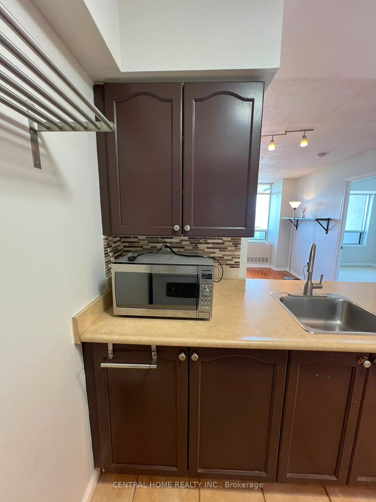 Photo 5 of Unit 2009, 153 Beecroft Road, North York, Lansing-Westgate — HOMEH