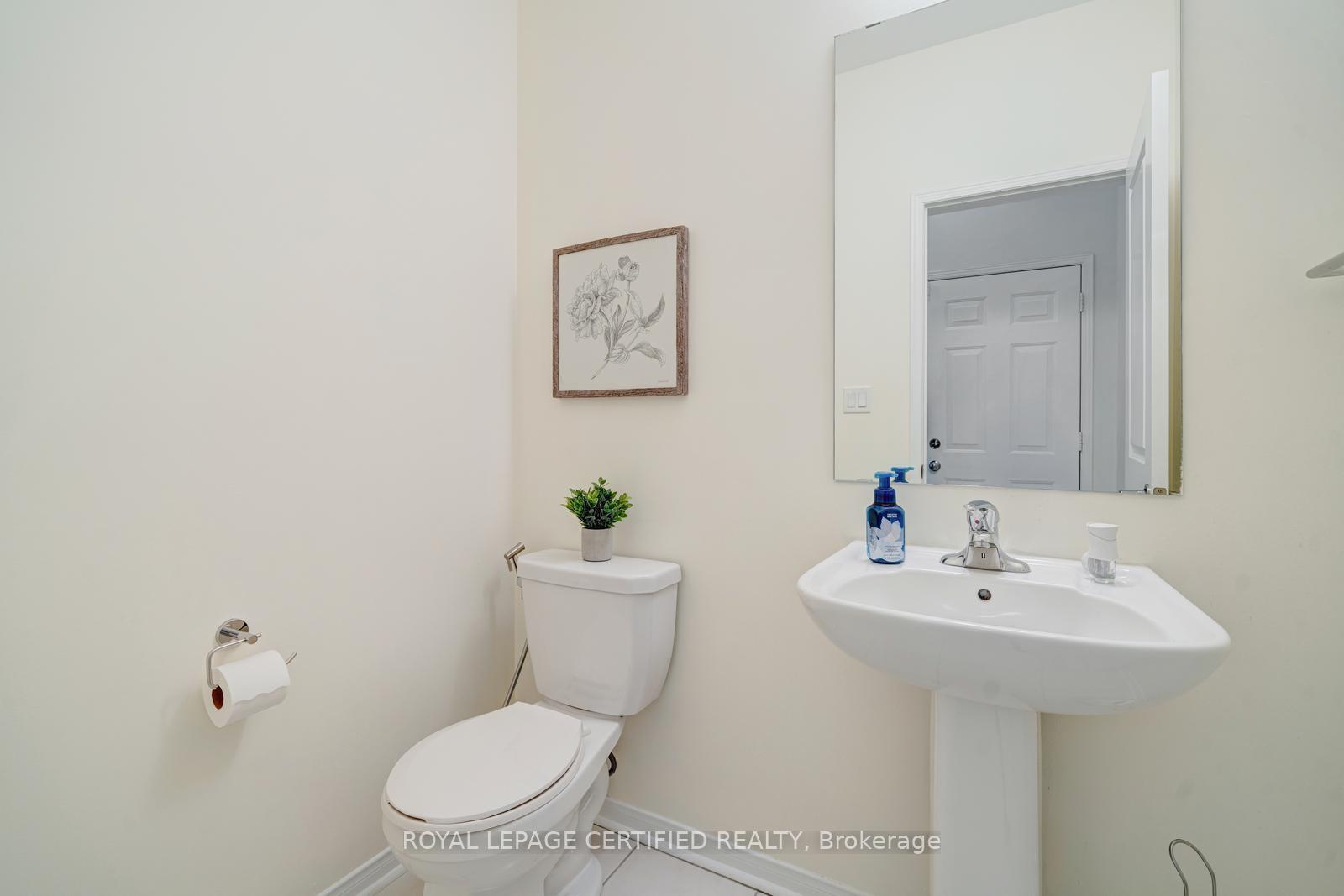 Photo 8 of 71 Rimrock Crescent, Whitby, Williamsburg — HOMEH
