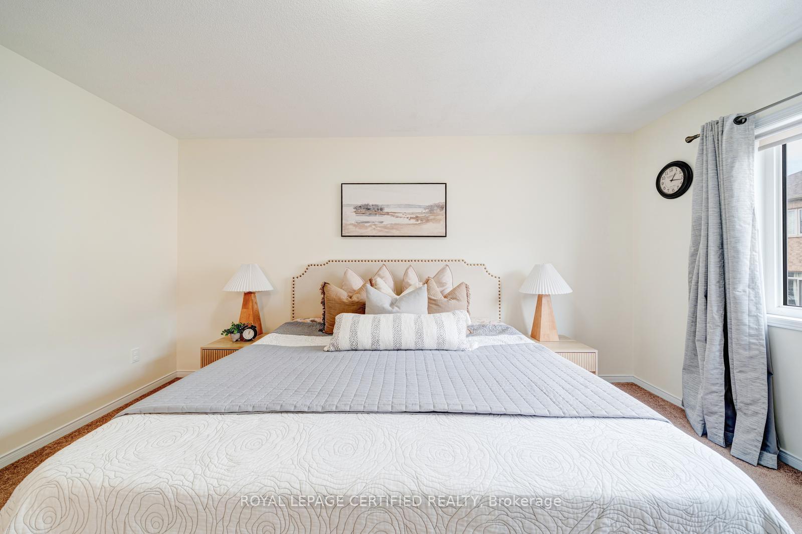 Photo 9 of 71 Rimrock Crescent, Whitby, Williamsburg — HOMEH
