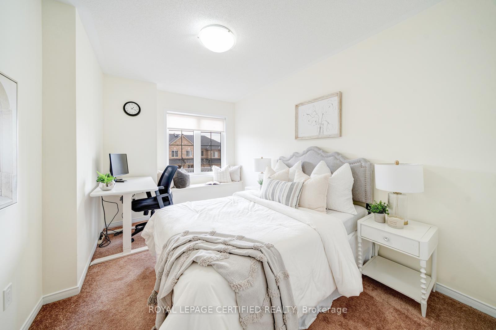 Photo 12 of 71 Rimrock Crescent, Whitby, Williamsburg — HOMEH