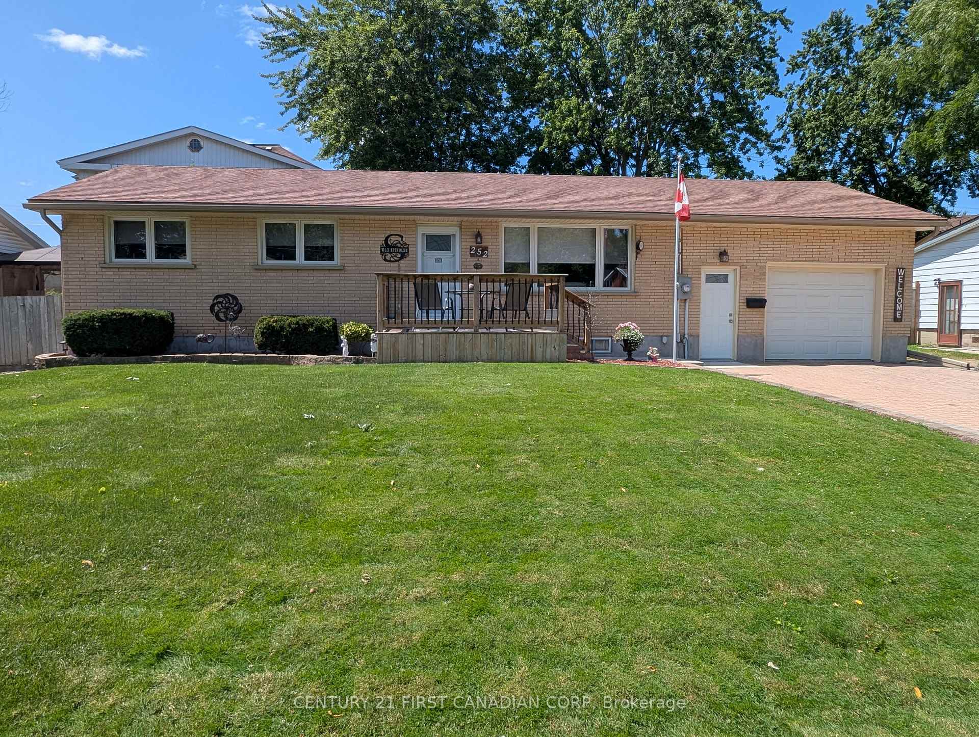 Photo 1 of 252 Rapley Street, Strathroy-Caradoc, NW — HOMEH