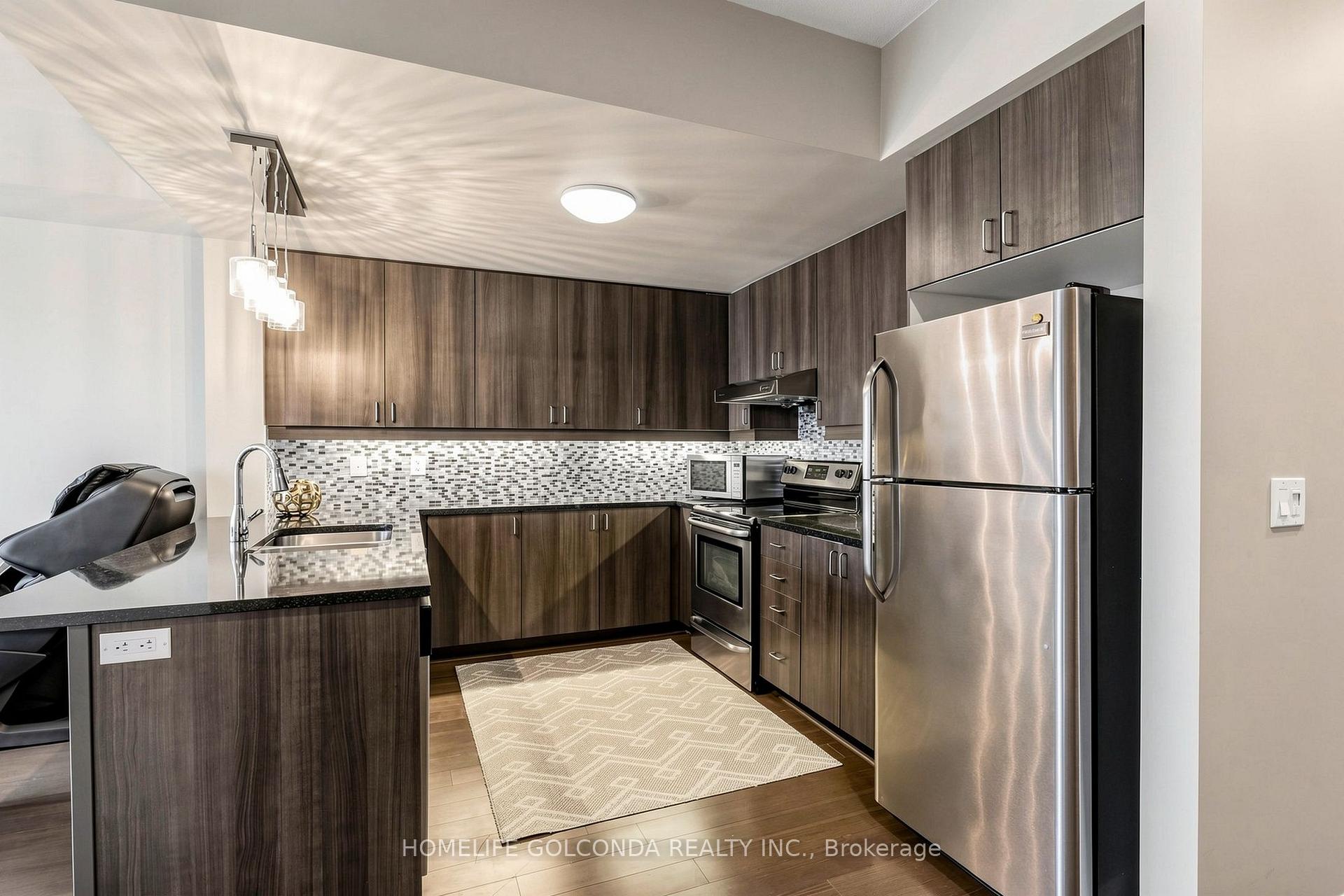 Photo 10 of Unit 904, 8110 Birchmount Road, Markham, Unionville — HOMEH