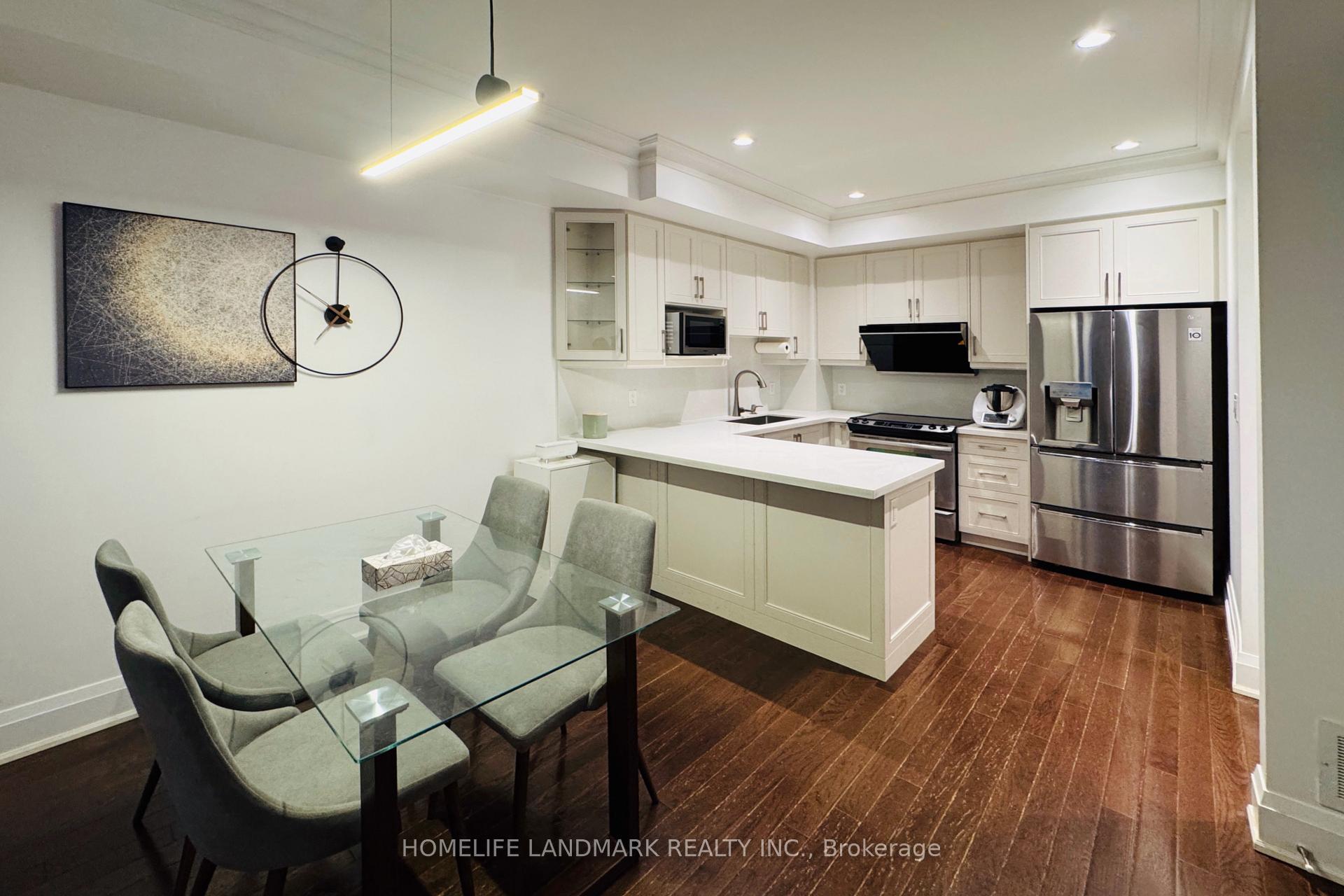 Photo 6 of Unit 15, 7 Oakburn Crescent, North York, Willowdale East — HOMEH