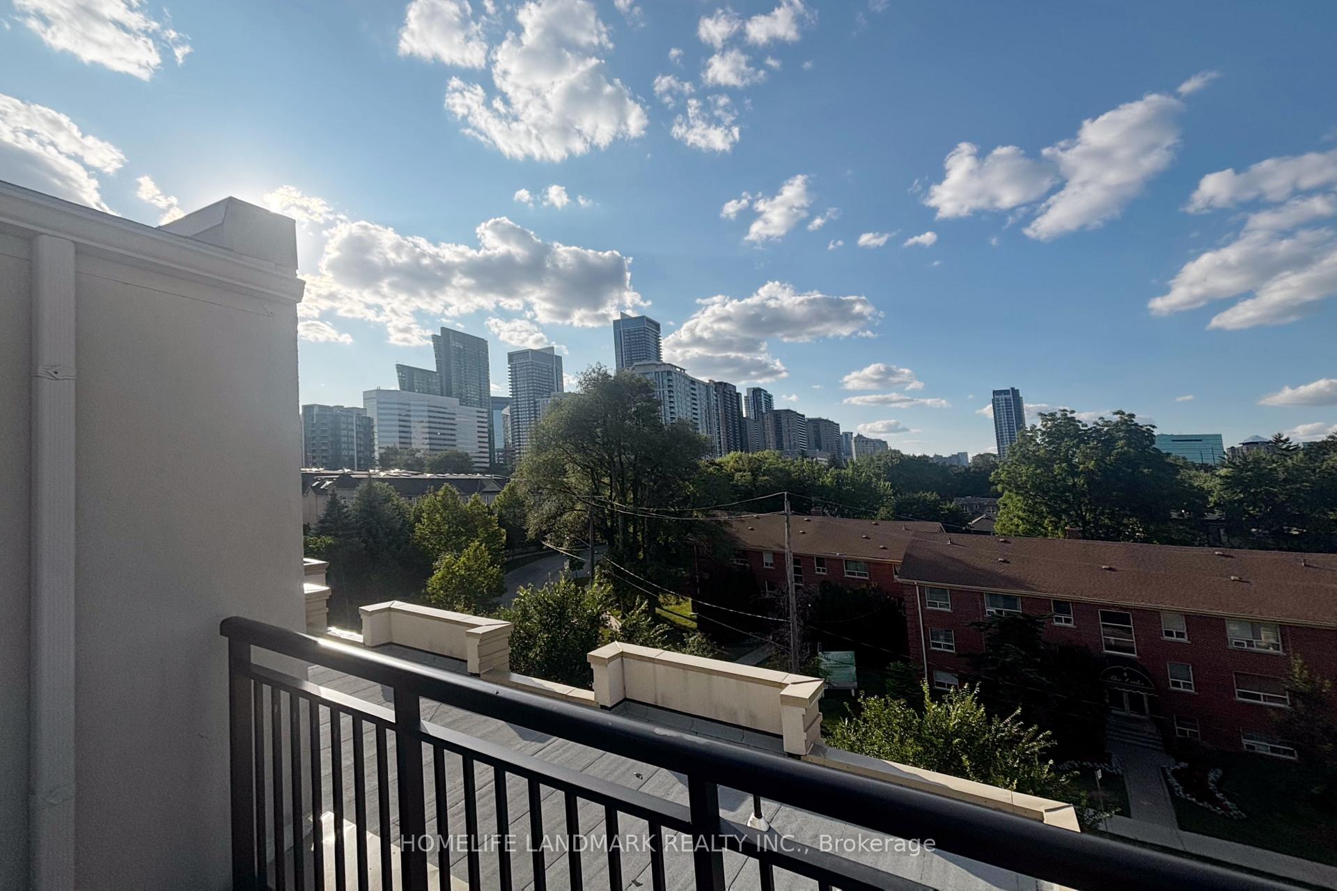Photo 16 of Unit 15, 7 Oakburn Crescent, North York, Willowdale East — HOMEH