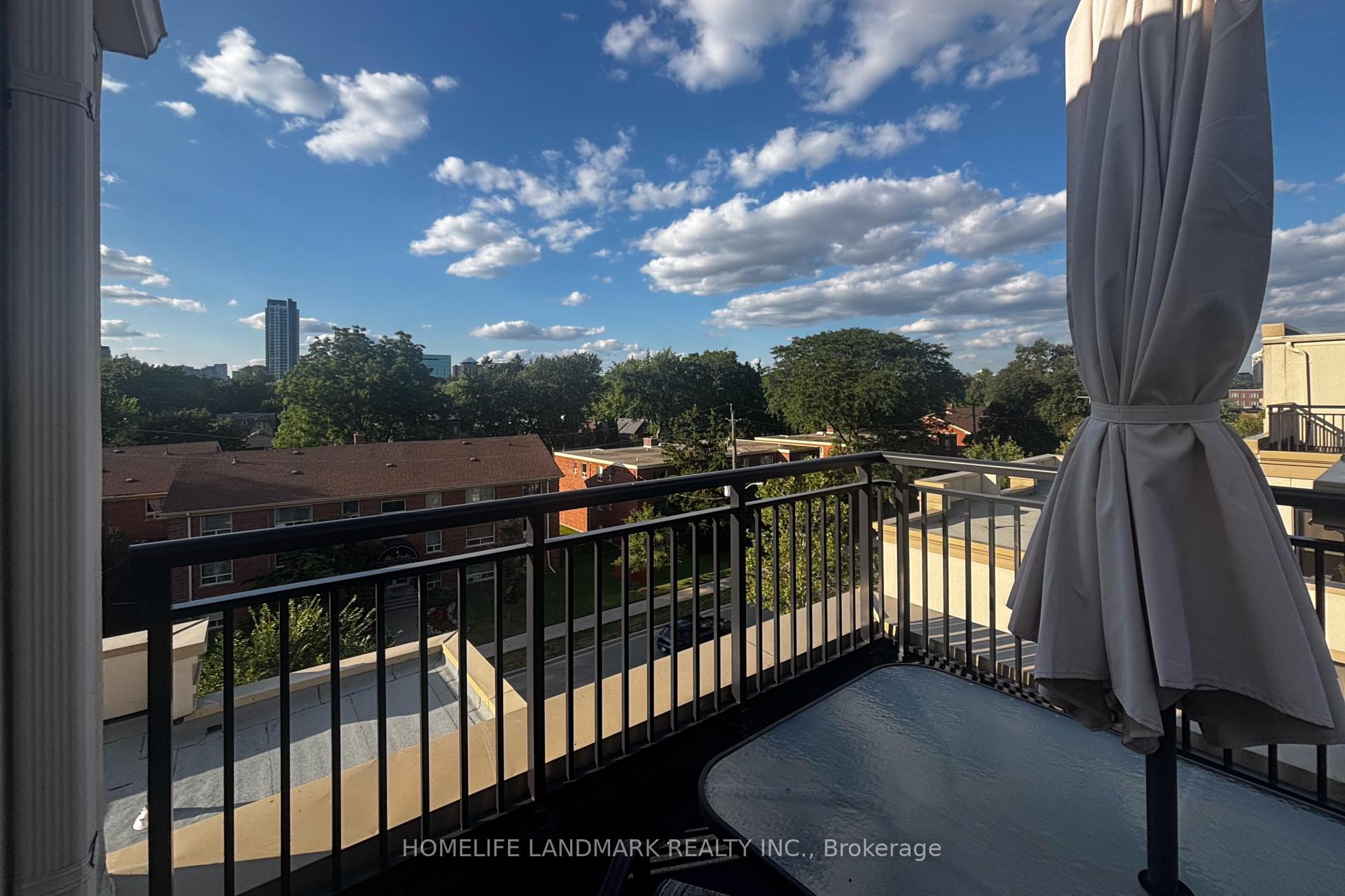 Photo 20 of Unit 15, 7 Oakburn Crescent, North York, Willowdale East — HOMEH
