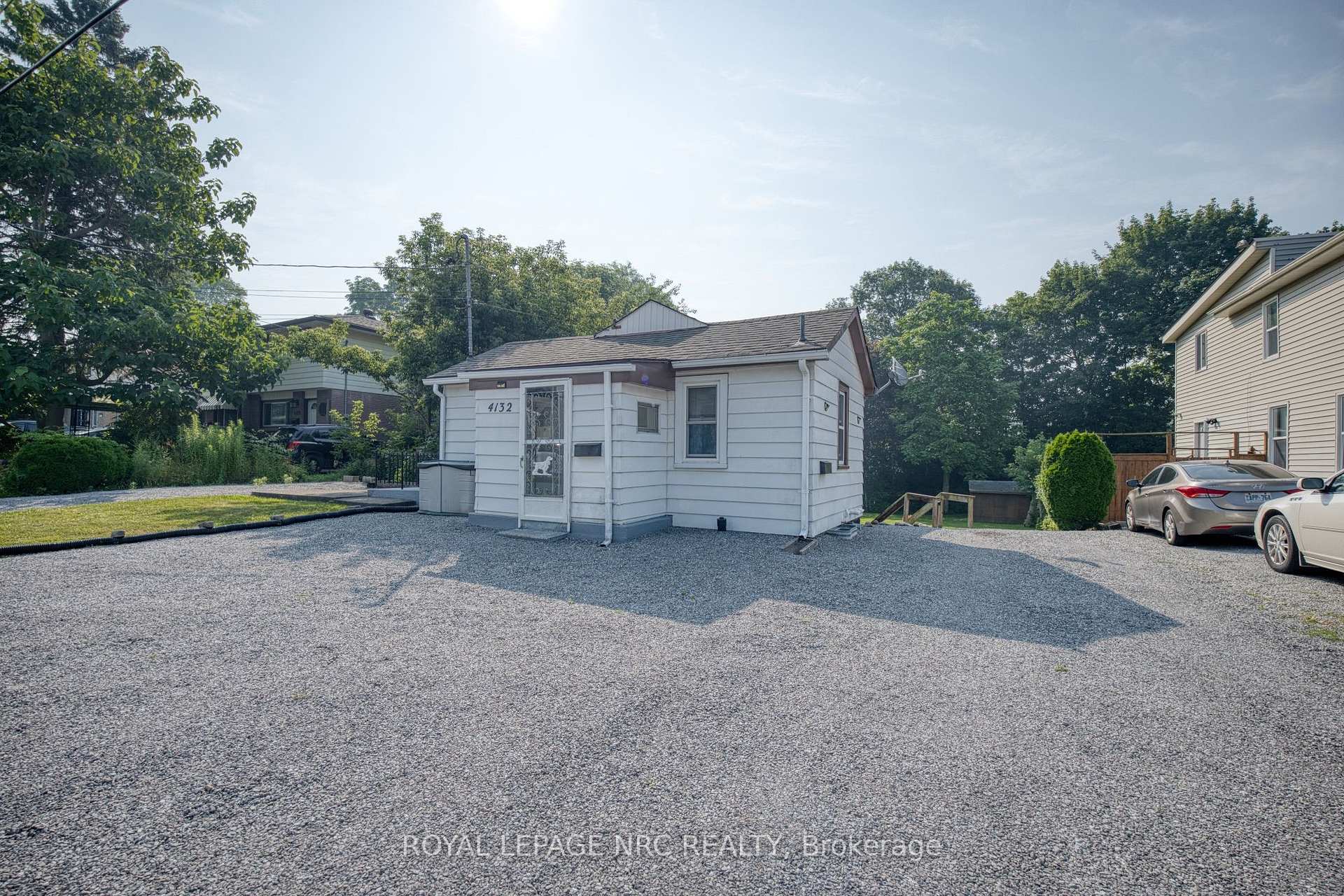 Photo 3 of 4132 Chippawa Parkway, Niagara Falls, Chippawa — HOMEH