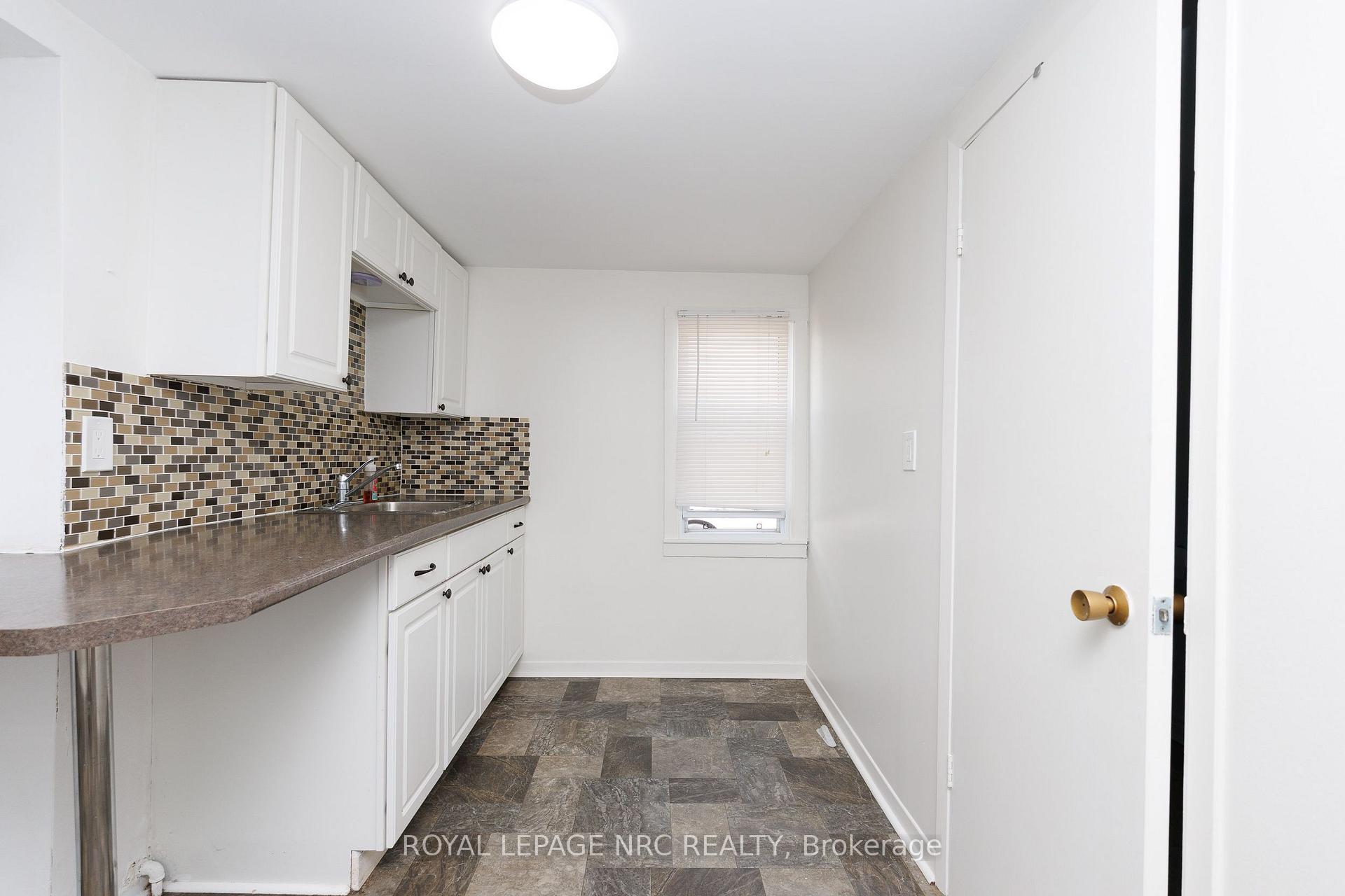 Photo 6 of 4132 Chippawa Parkway, Niagara Falls, Chippawa — HOMEH