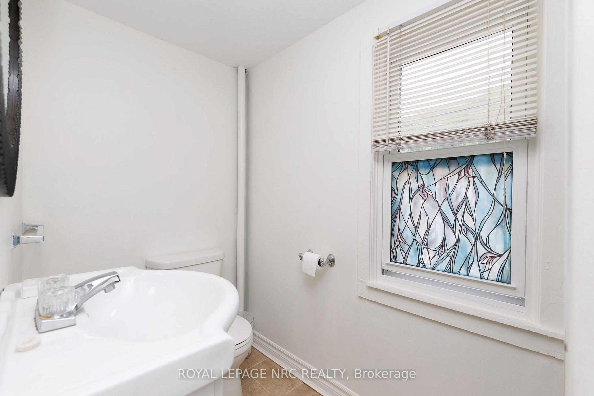 Photo 8 of 4132 Chippawa Parkway, Niagara Falls, Chippawa — HOMEH