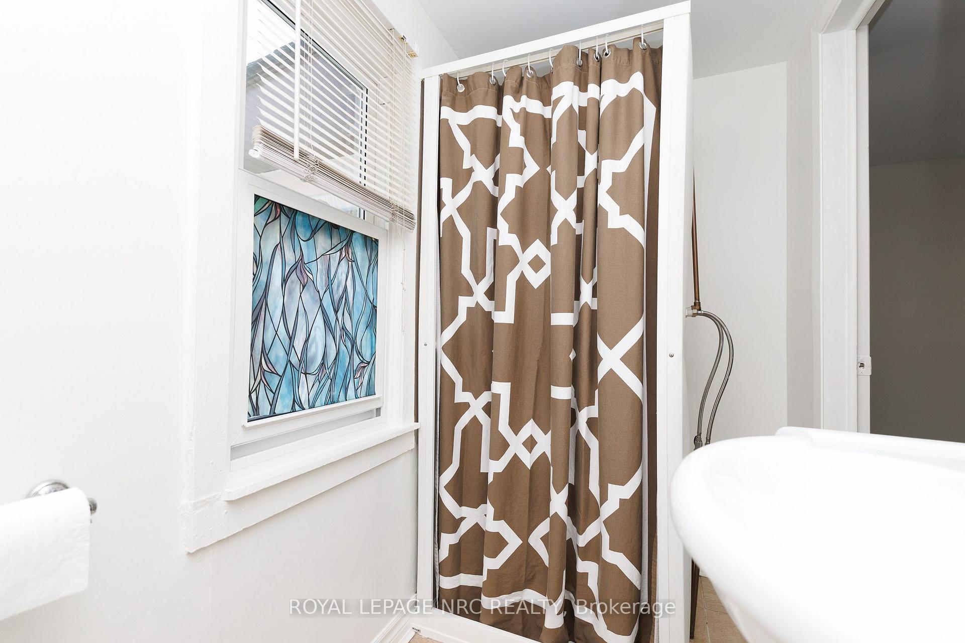 Photo 9 of 4132 Chippawa Parkway, Niagara Falls, Chippawa — HOMEH