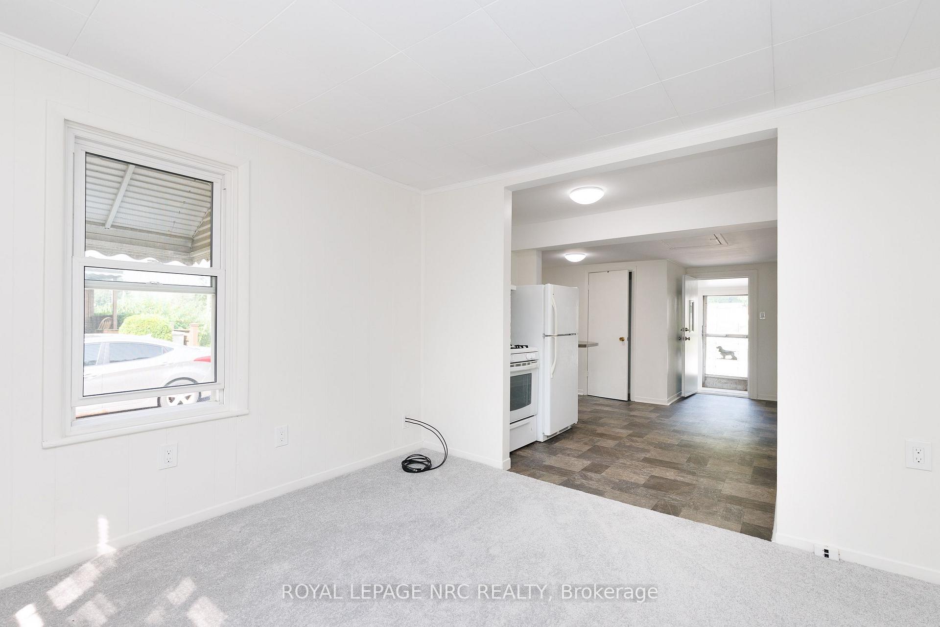 Photo 12 of 4132 Chippawa Parkway, Niagara Falls, Chippawa — HOMEH