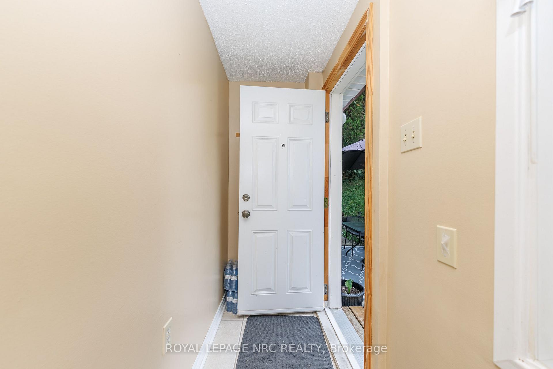 Photo 18 of 4132 Chippawa Parkway, Niagara Falls, Chippawa — HOMEH