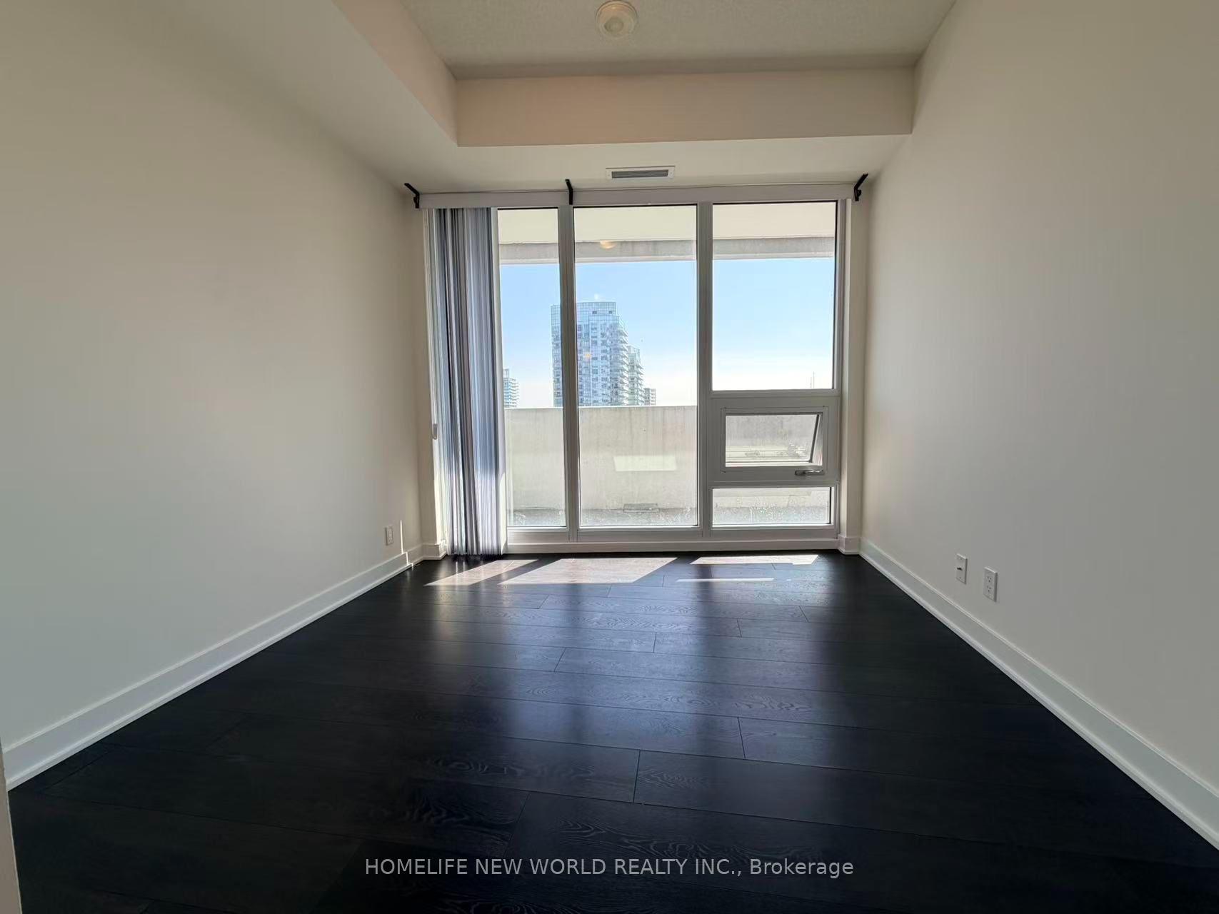 Photo 10 of Unit 2403, 2221 Yonge Street, Toronto, Mount Pleasant West — HOMEH