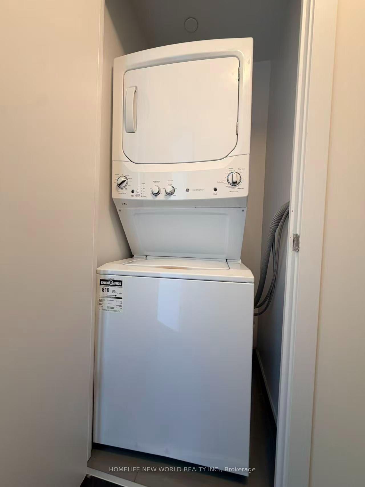 Photo 13 of Unit 2403, 2221 Yonge Street, Toronto, Mount Pleasant West — HOMEH