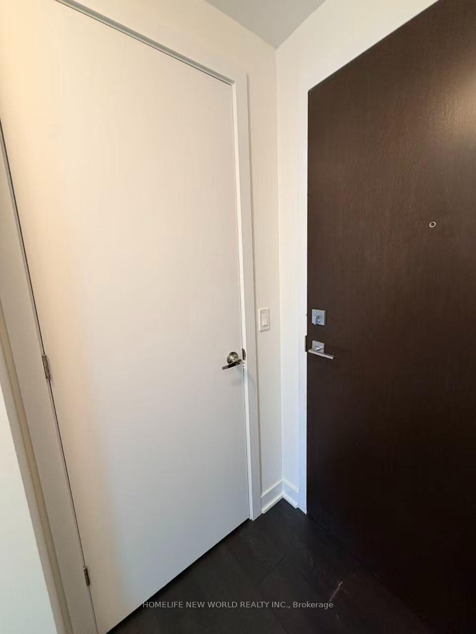 Photo 14 of Unit 2403, 2221 Yonge Street, Toronto, Mount Pleasant West — HOMEH