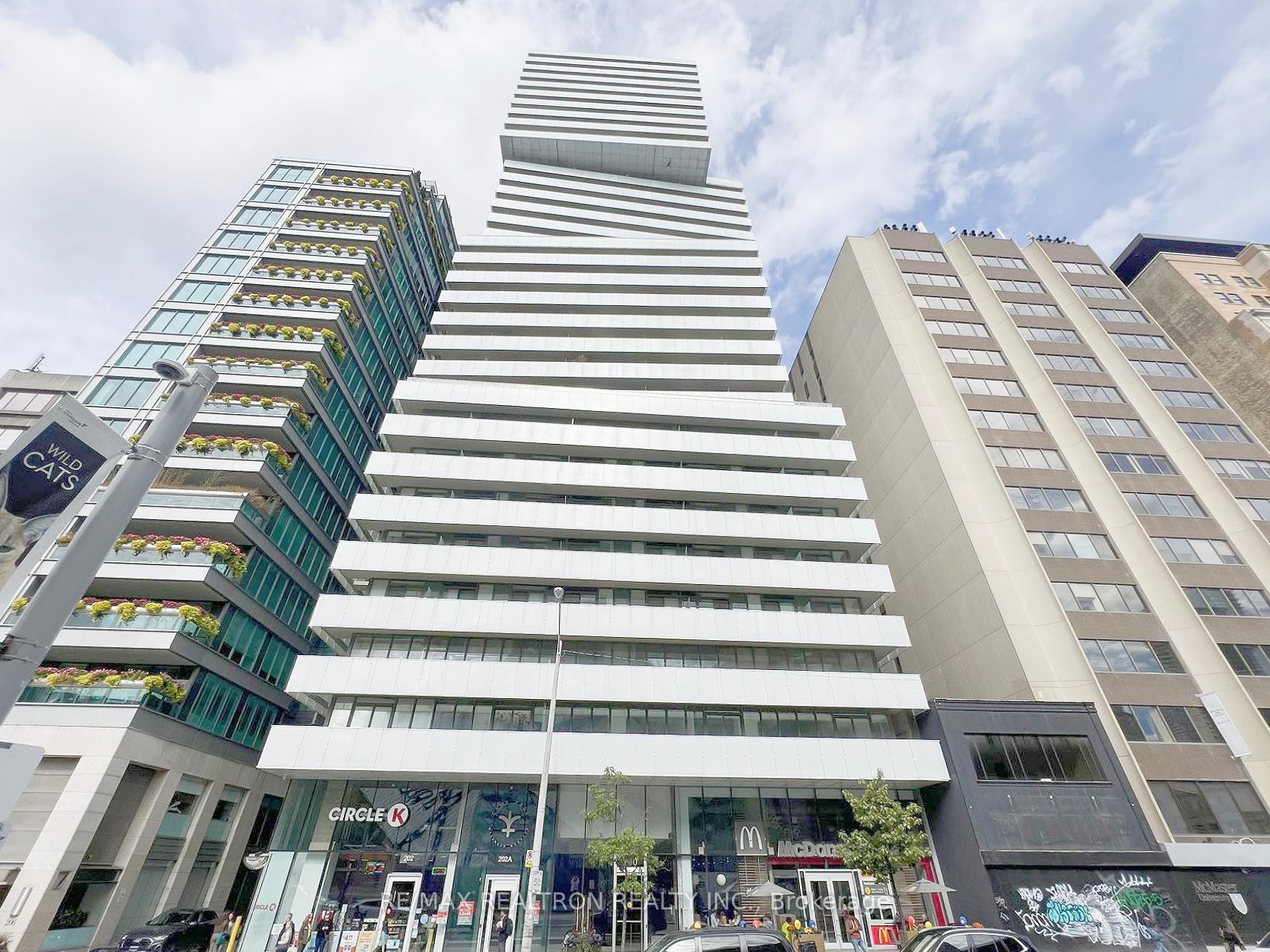 Front of Unit 2801, 200 Bloor Street W