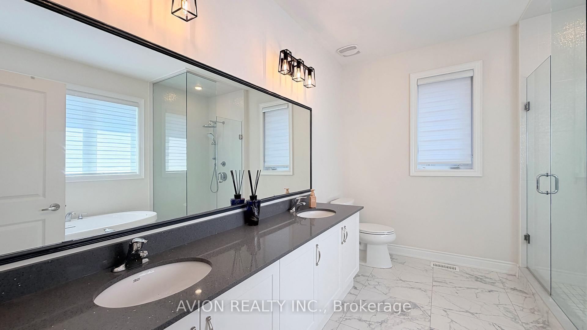 Photo 13 of 76 Maple Fields Circle, Aurora, Aurora Estates — HOMEH