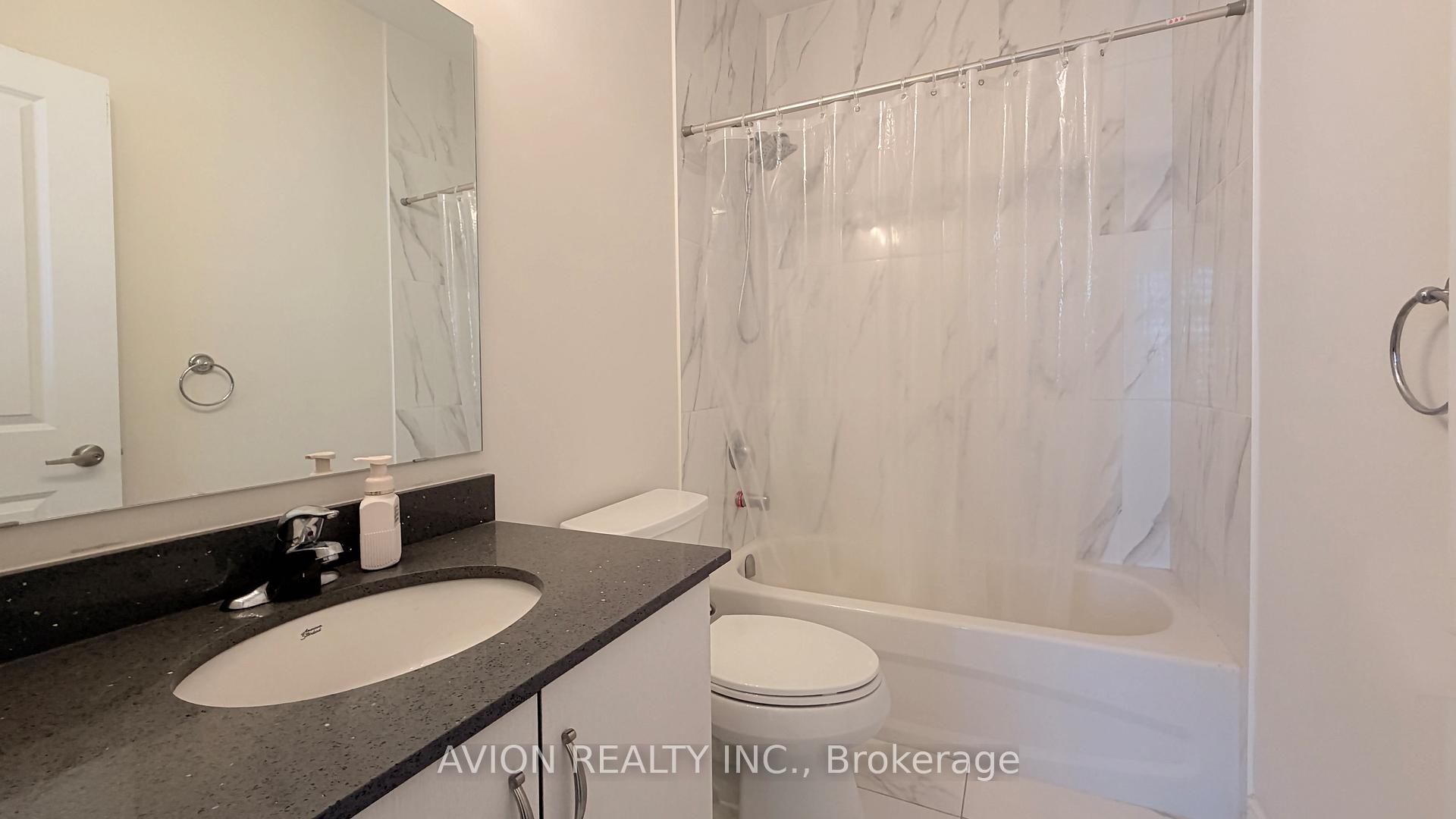 Photo 20 of 76 Maple Fields Circle, Aurora, Aurora Estates — HOMEH