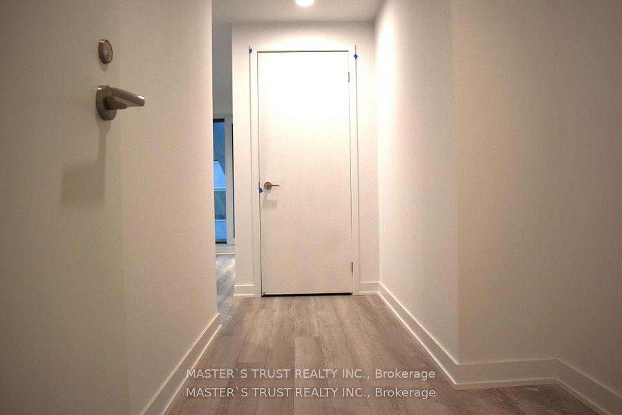 Photo 5 of Unit 1813, 230 Simcoe Street, Toronto, Kensington-Chinatown — HOMEH