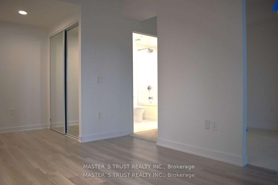 Photo 7 of Unit 1813, 230 Simcoe Street, Toronto, Kensington-Chinatown — HOMEH