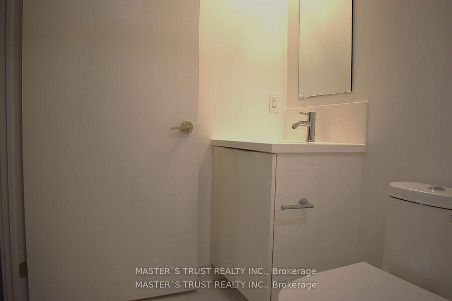Photo 16 of Unit 1813, 230 Simcoe Street, Toronto, Kensington-Chinatown — HOMEH