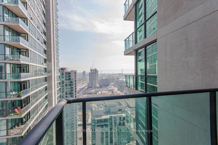 Photo 5 of Unit 4605, 33 Bay Street, Toronto, Waterfront Communities — HOMEH