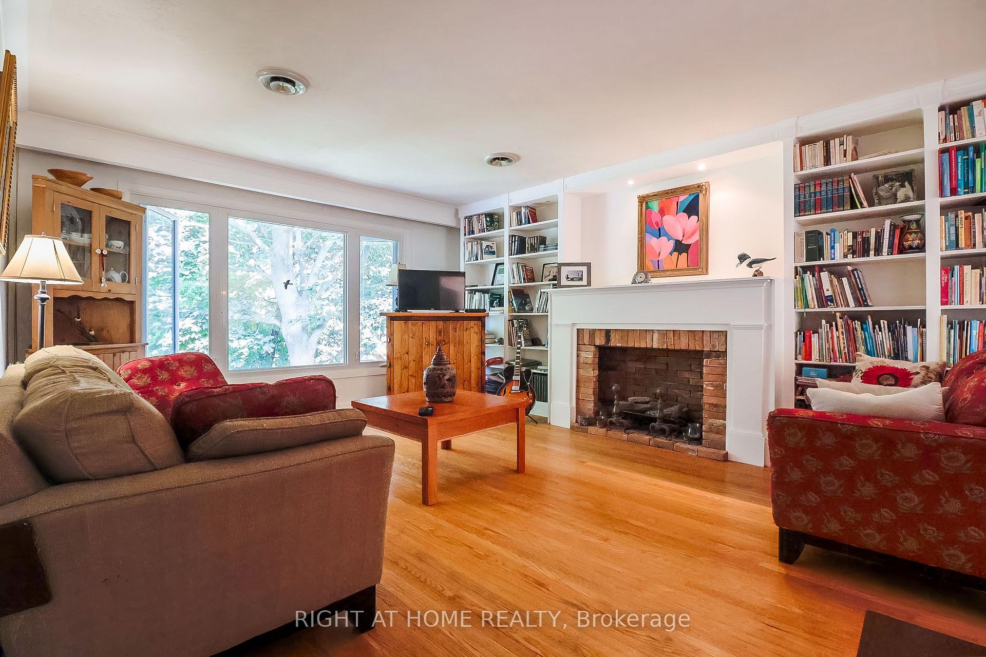 Photo 8 of 2 Cedarview Drive, Scarborough, Centennial Scarborough — HOMEH