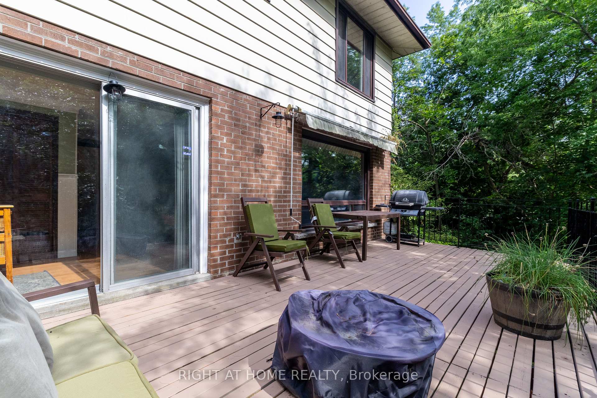 Photo 23 of 2 Cedarview Drive, Scarborough, Centennial Scarborough — HOMEH