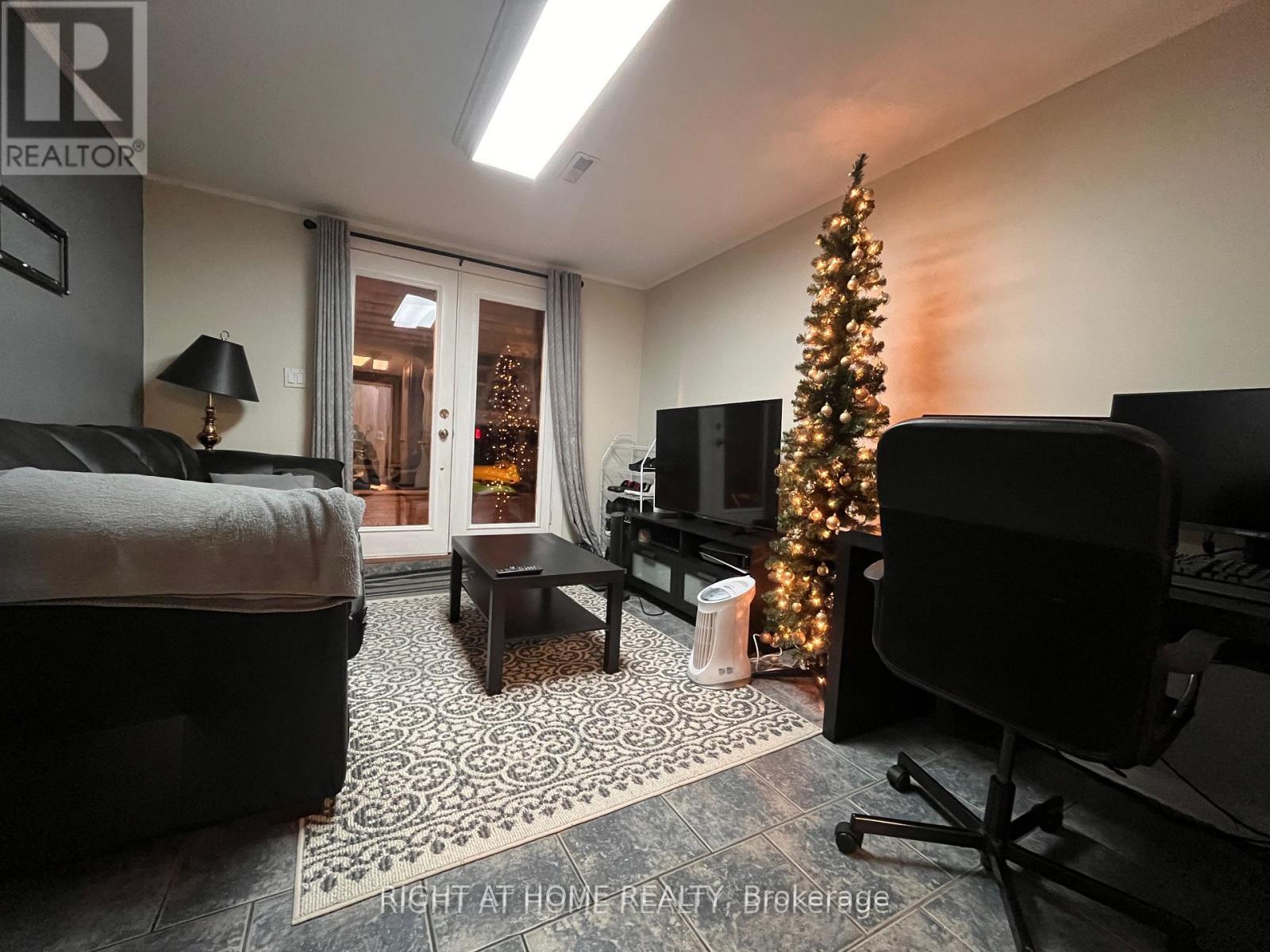 Photo 2 of Unit Lower, 70 Fairmeadow Place, Whitby, Blue Grass Meadows — HOMEH
