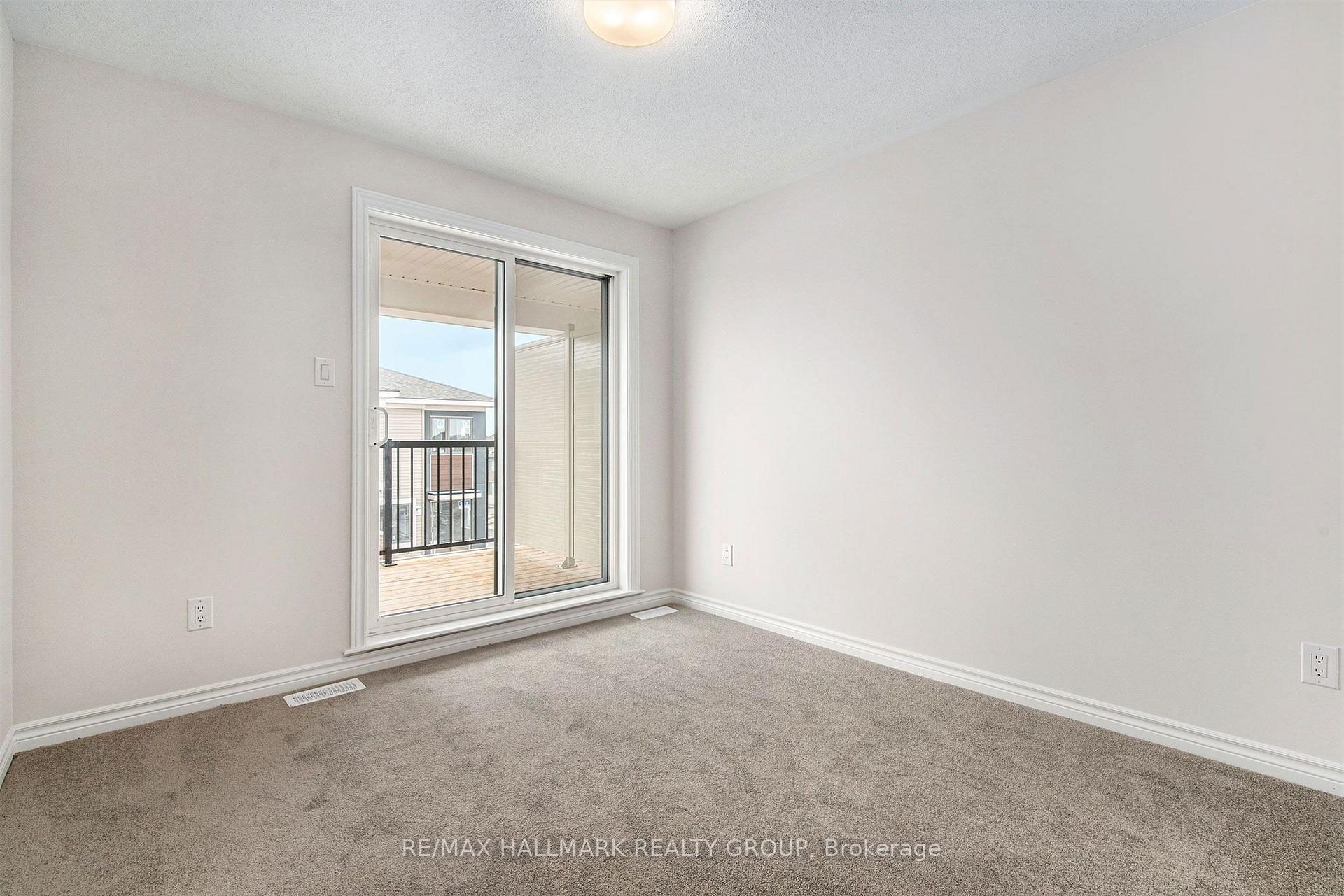 Photo 11 of 279 Zenith Private, Ottawa, Barrhaven - Half Moon Bay — HOMEH