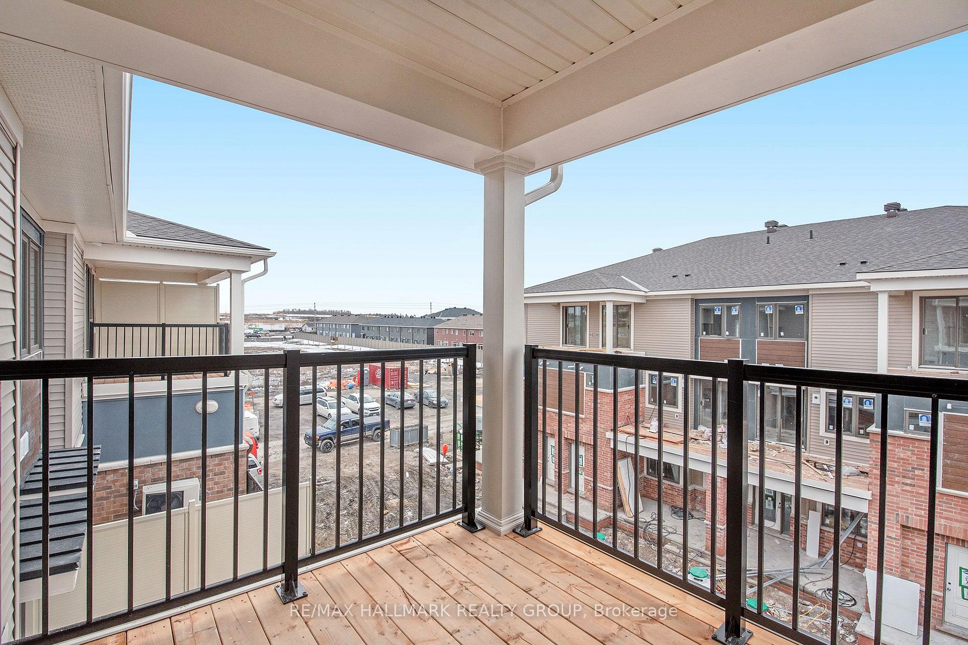 Photo 12 of 279 Zenith Private, Ottawa, Barrhaven - Half Moon Bay — HOMEH