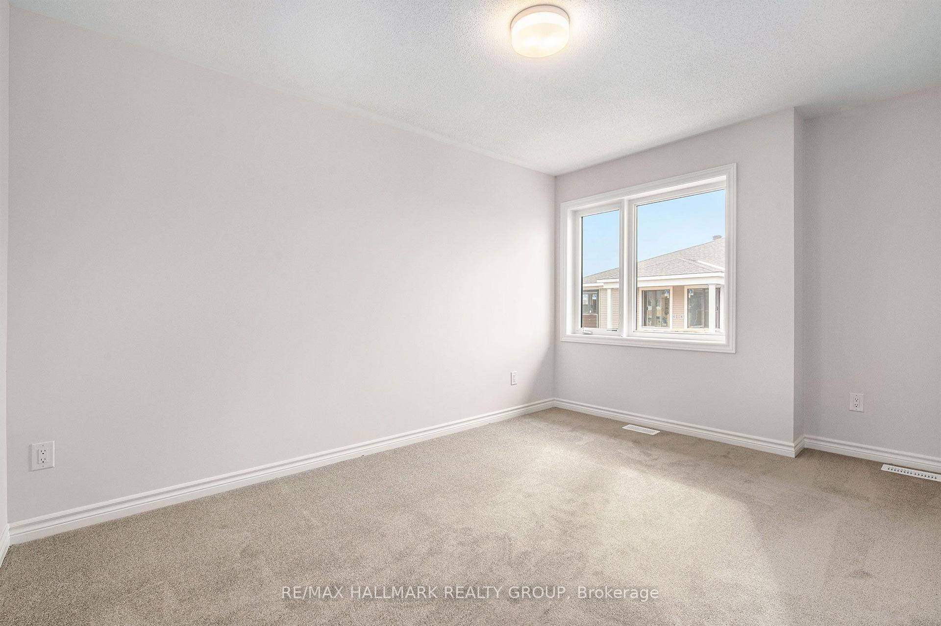 Photo 13 of 279 Zenith Private, Ottawa, Barrhaven - Half Moon Bay — HOMEH
